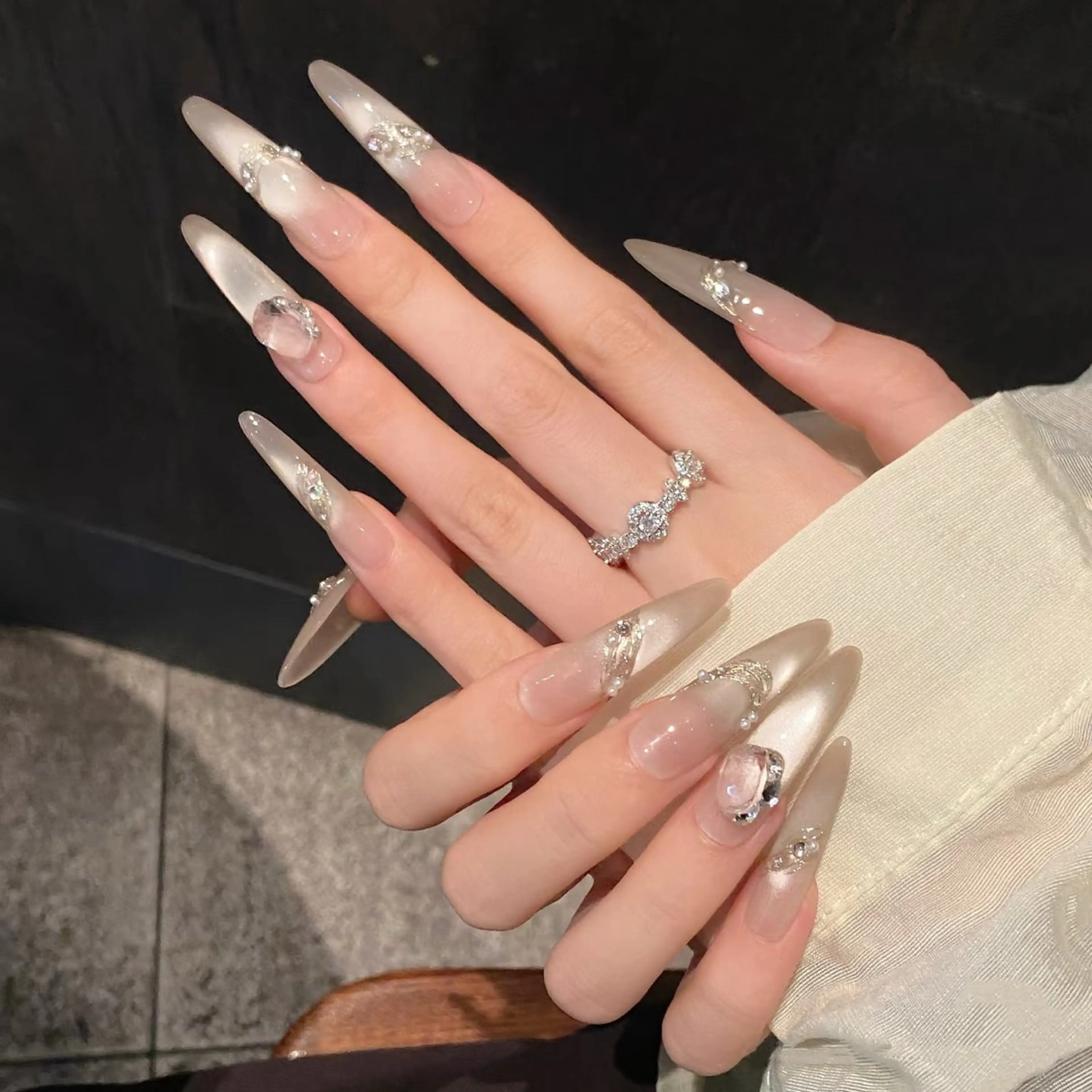 JRネイリスト　チップ長さだし　マグネット　オフなしの写真
