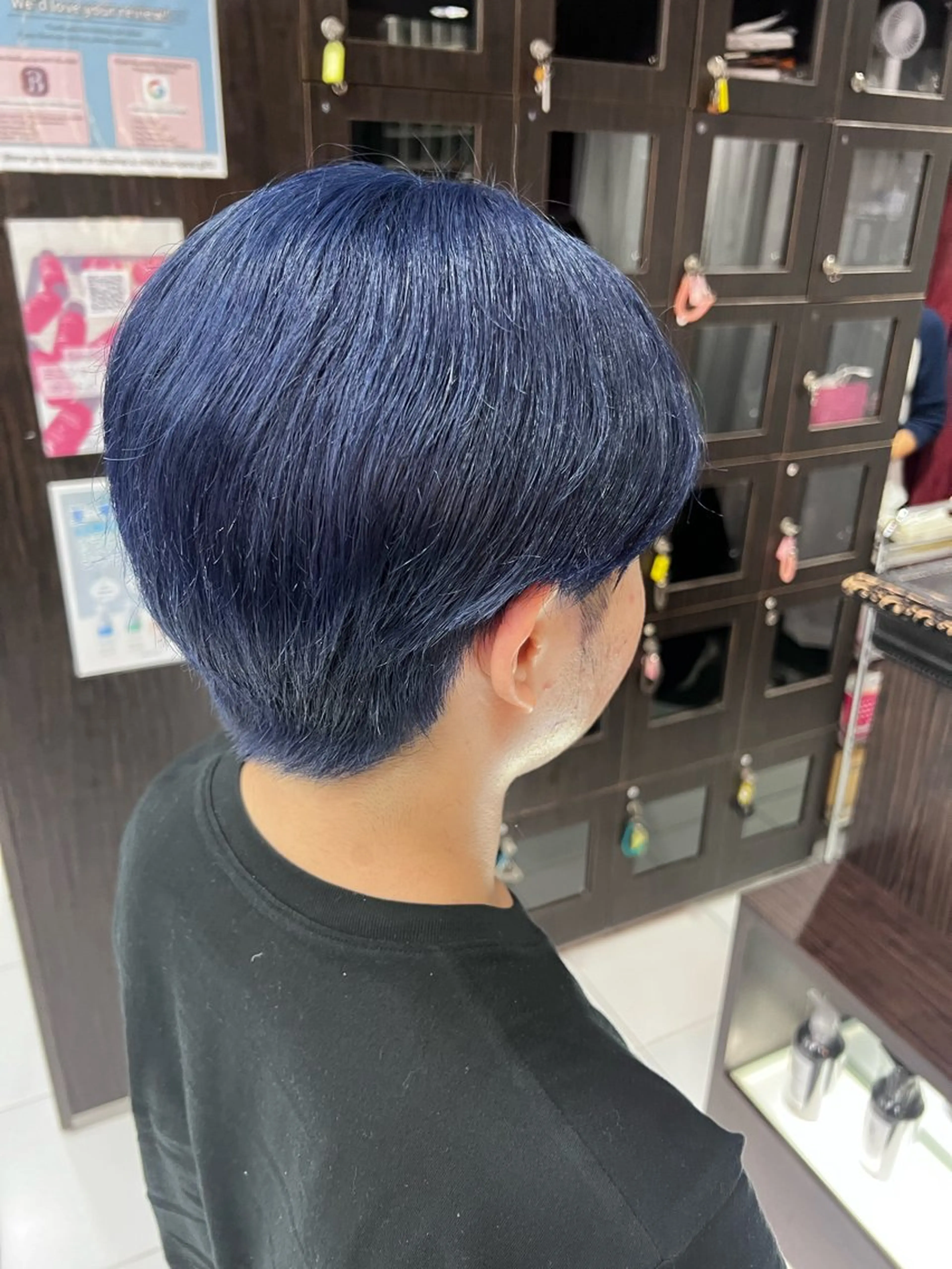 ショート ヘアカラー 🖤デザインカラー❤ kana🖤のヘアスタイル