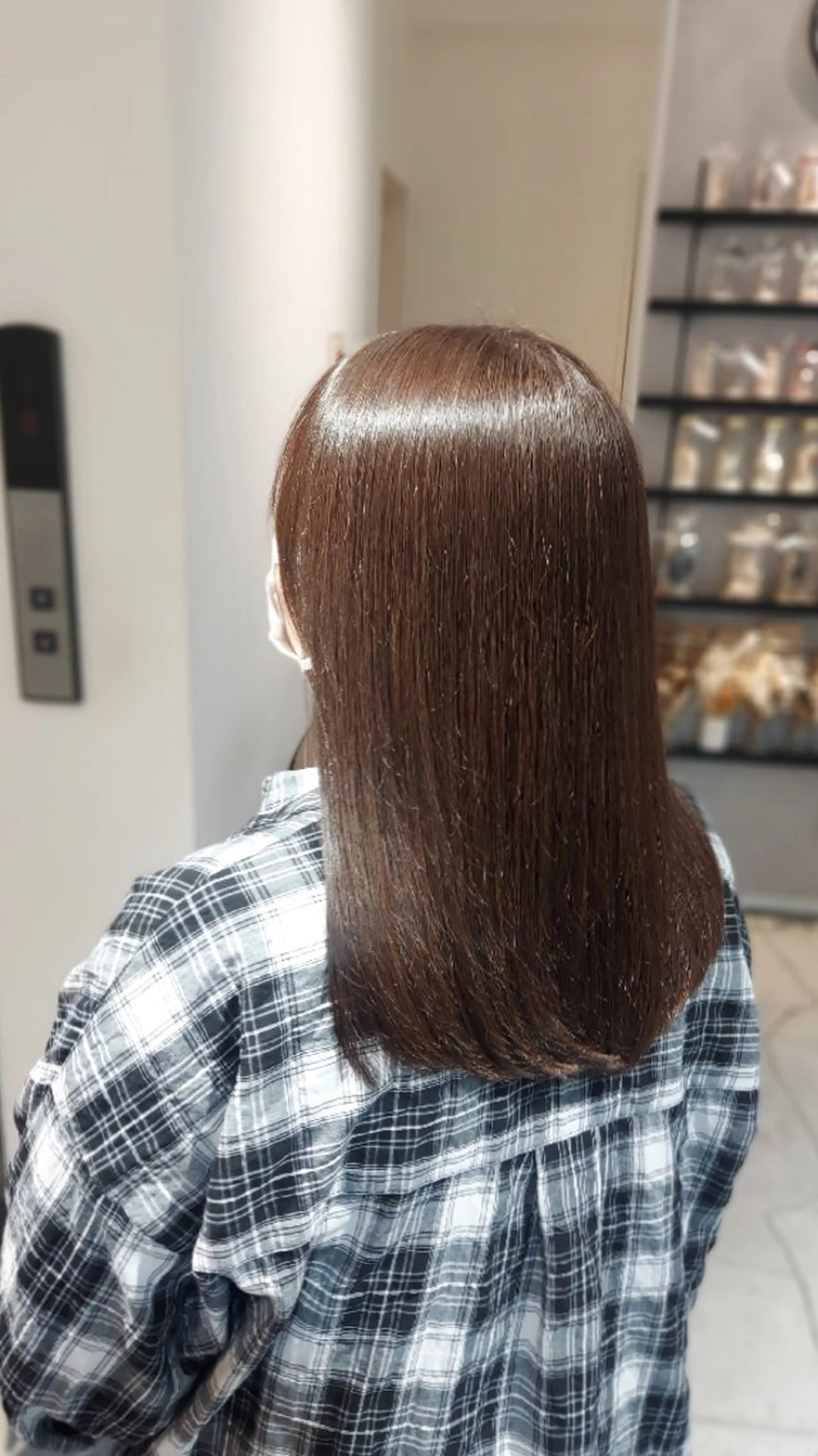 セミロング カラー アッシュ ベージュカラー 髪質改善 カット ヘアカラー トリートメント AVANCE.ens ふくながかなえのヘアスタイル