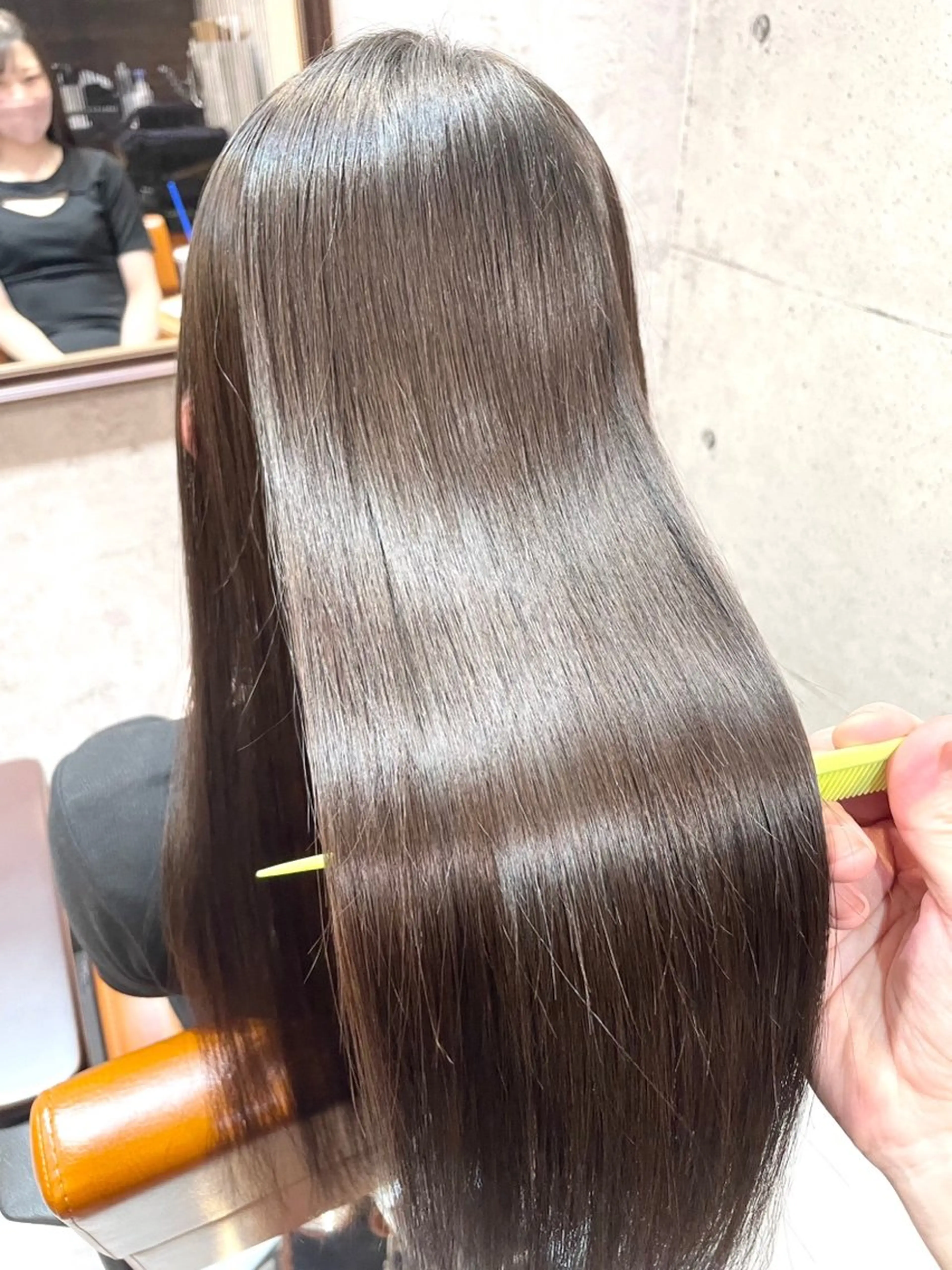 ロング ブリーチ特化🎖️ピ ンクカラー高橋さやかのヘアスタイル