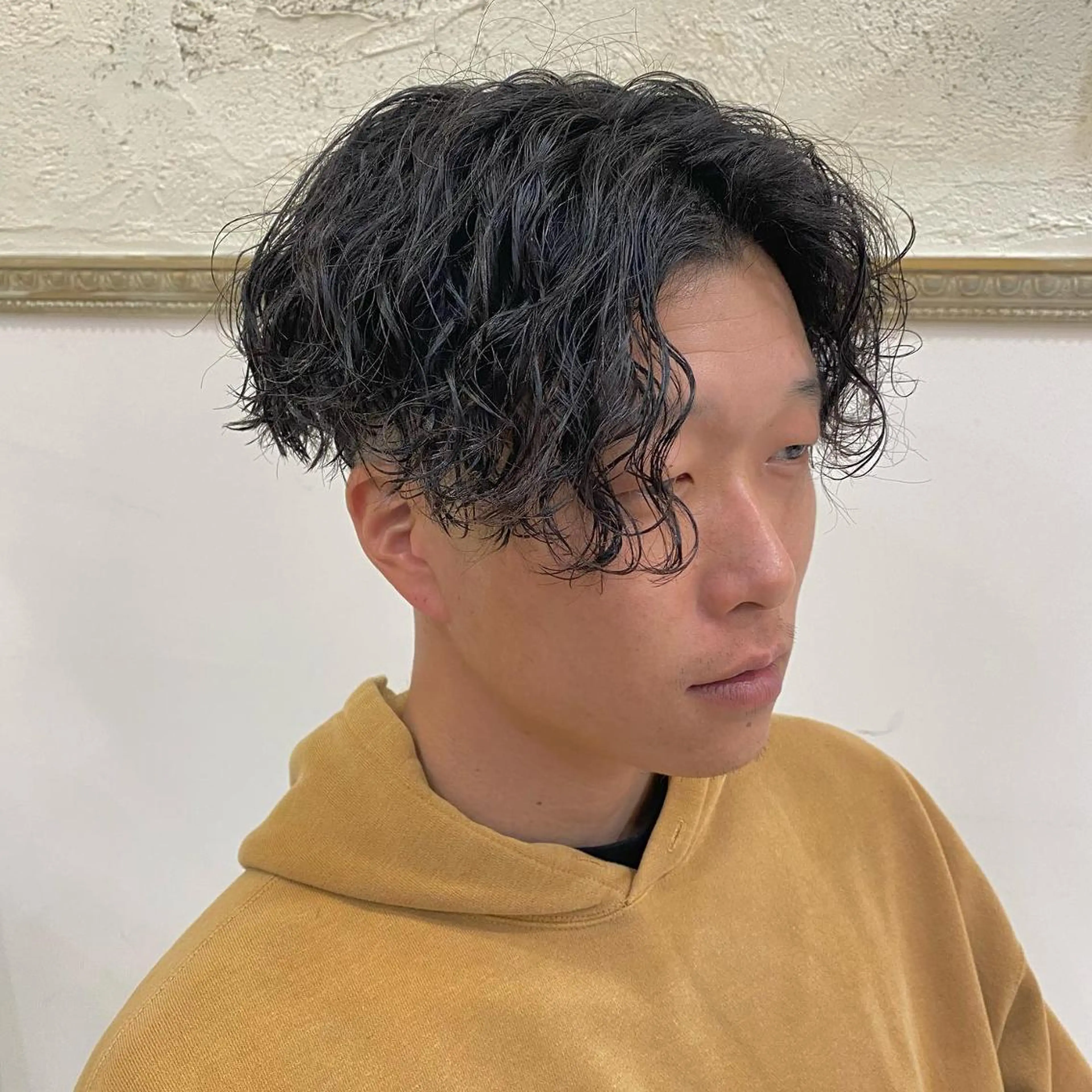パーマ メンズ フェードカット メンズパーマ メンズツイストパーマ ツイストスパイラルパーマ 刈り上げ 年間2000名担当◎ パーマ職人/仲原佑樹のヘアスタイル