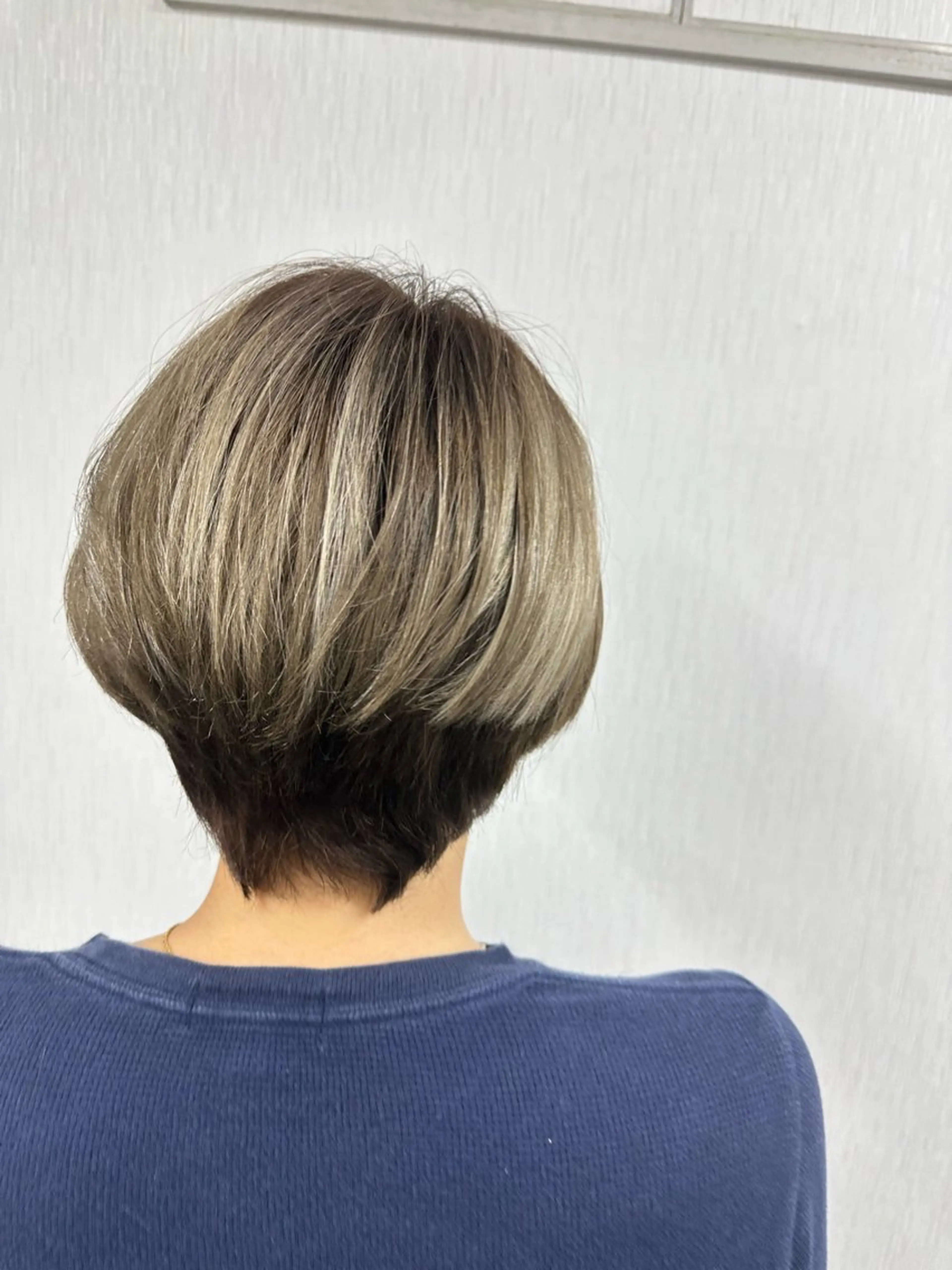 ショート ヘアカラー エンゼル美容室所属・エンゼルス美容室斉間 圭司のヘアスタイル