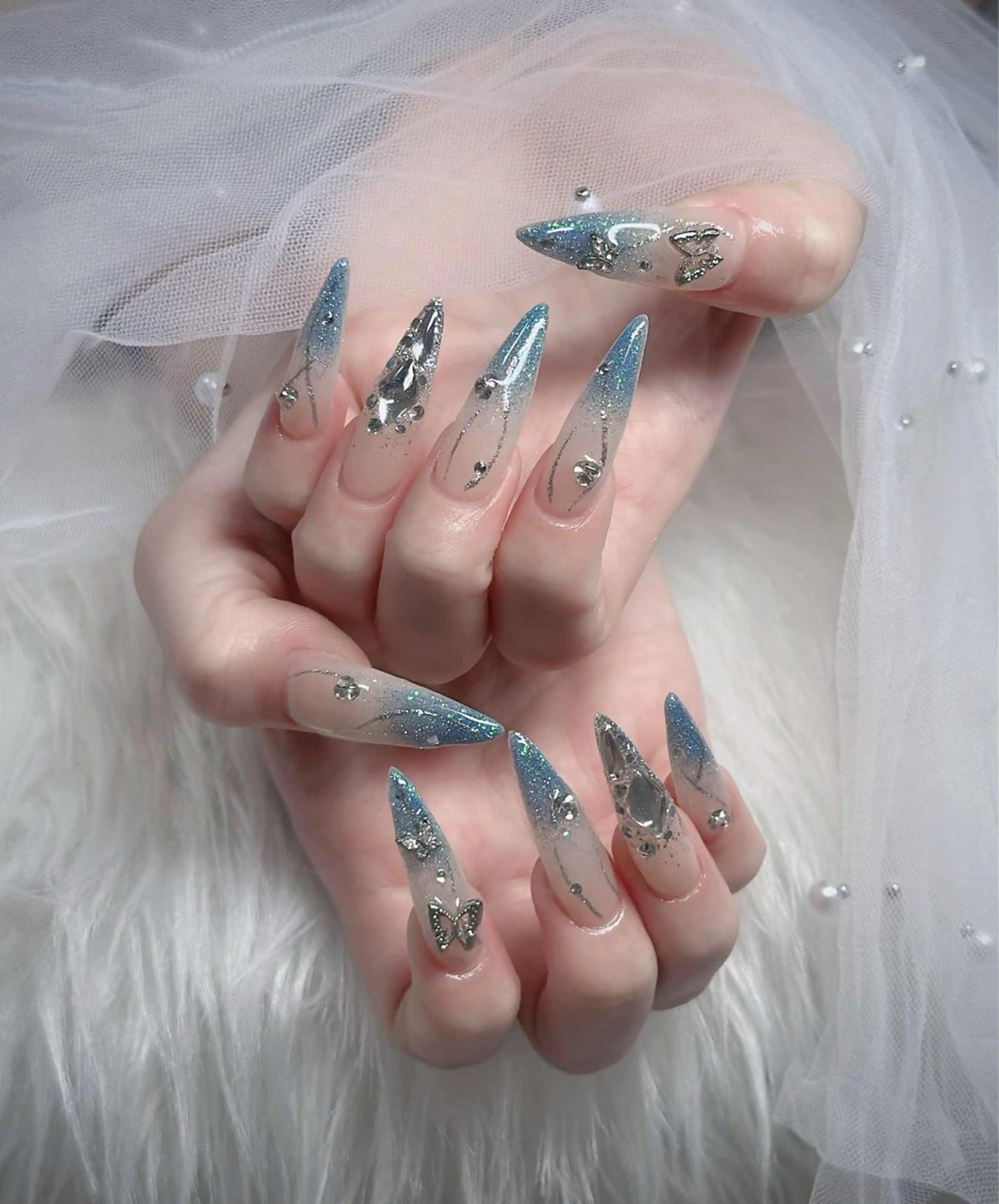 ネイル フレンチネイル ジェルネイル ガラスフレンチ ハロウィン ハート ハンドネイル H.baby Nail Salonのネイルデザイン