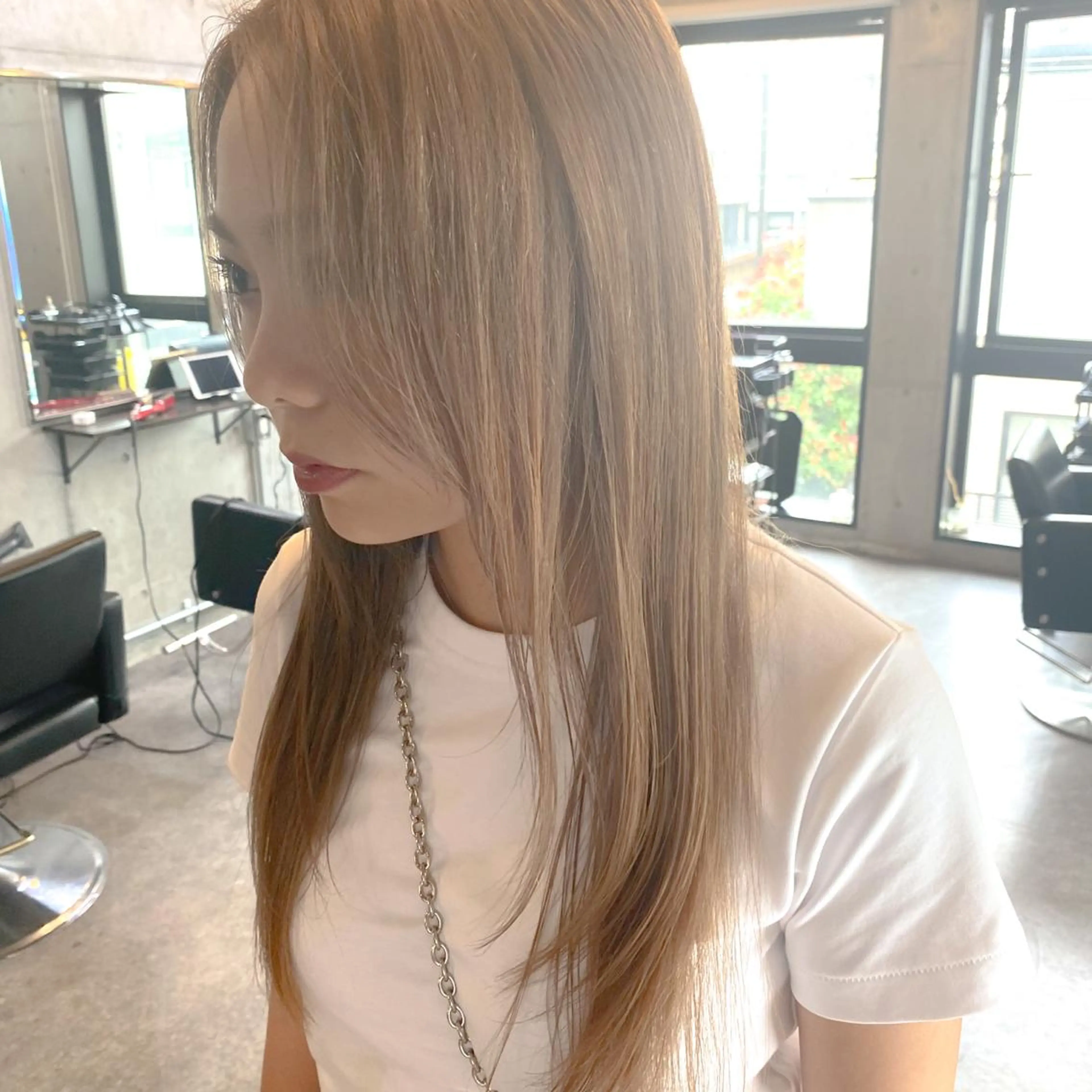 ロング カラー 艶髪ブリーチ 永井竜也のヘアスタイル