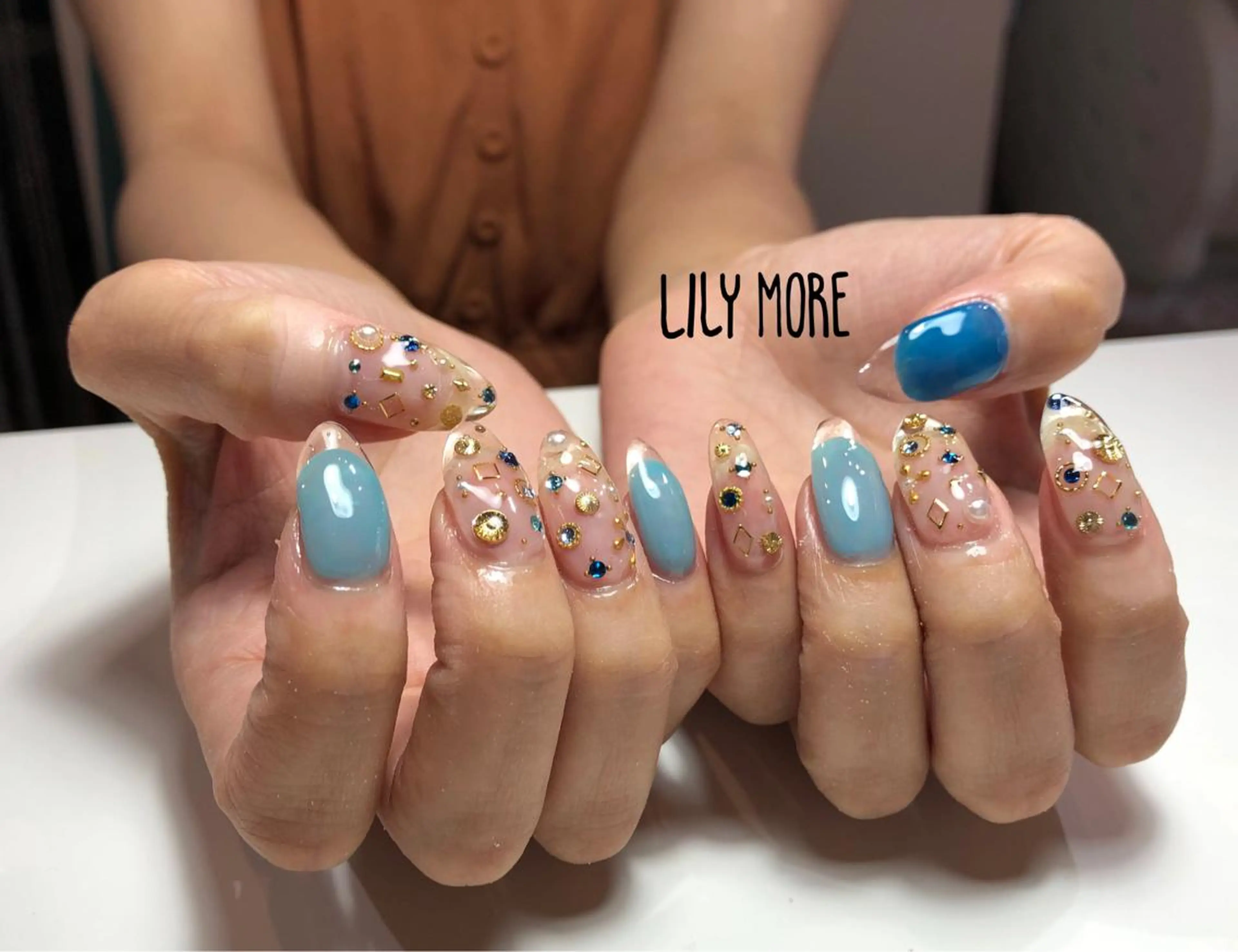 ネイル クリアネイル フレンチネイル Lily closetのネイルデザイン