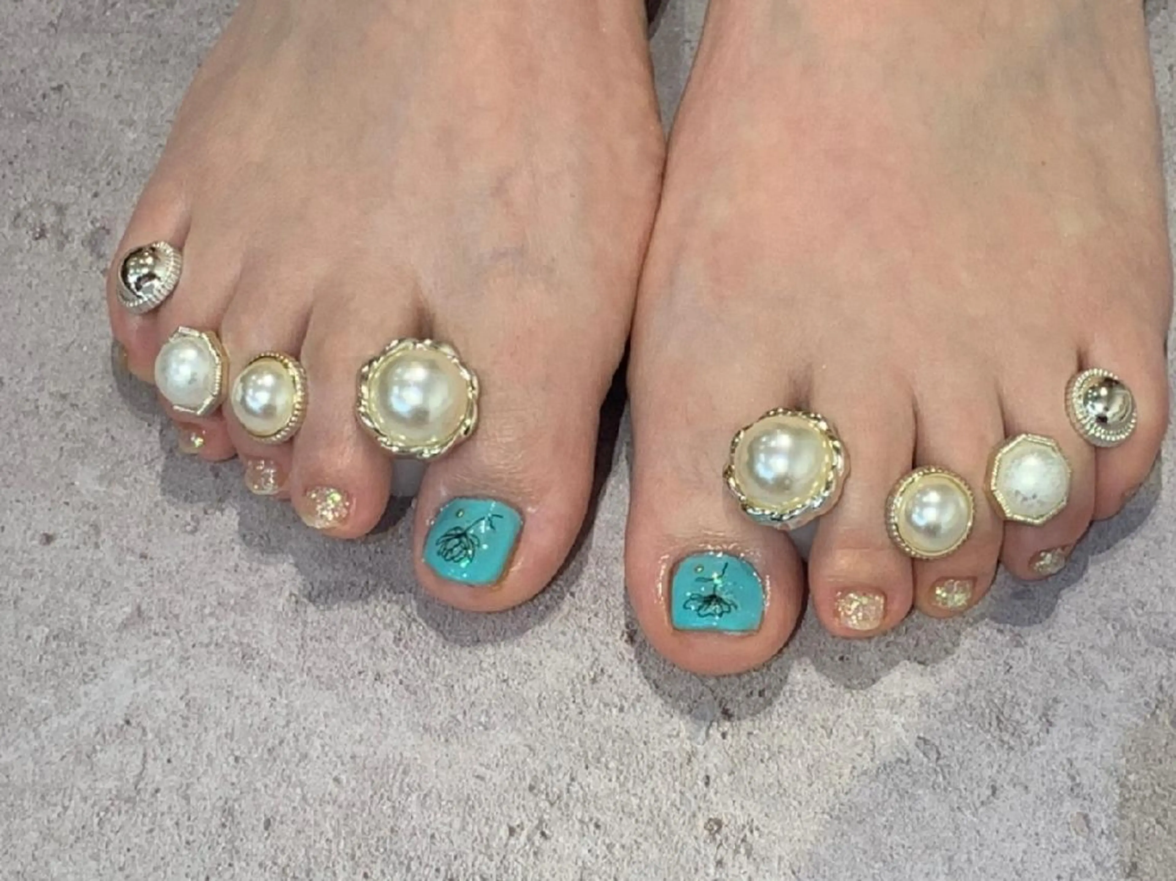 ネイル felicita服部店所属・felicita fumi♡のネイルデザイン