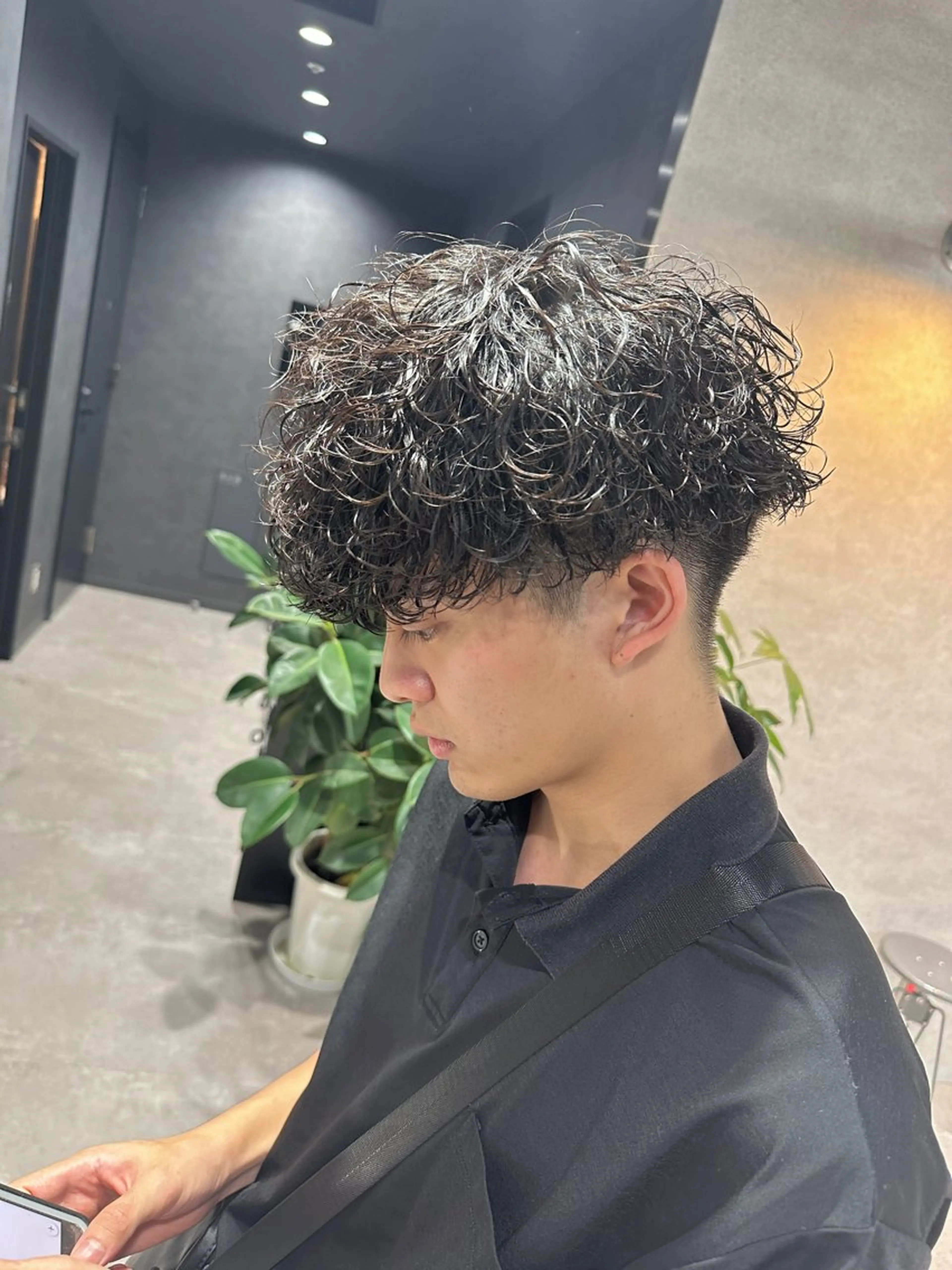 ショート パーマ メンズ 渋谷駅から徒歩1分 BLUCKメンズヘアのヘアスタイル