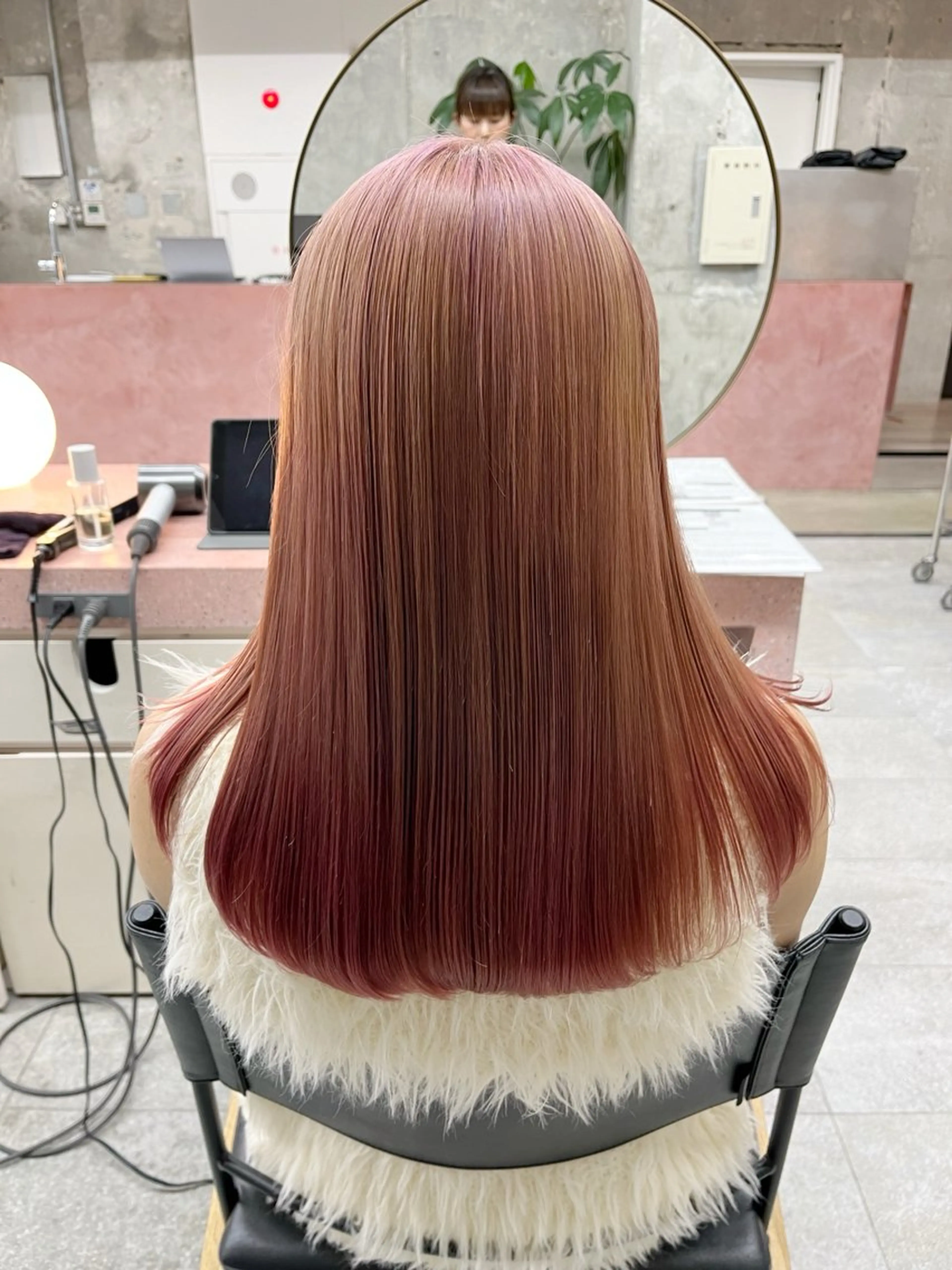 セミロング カラー ブリーチ ケアブリーチ カット ヘアカラー トリートメント 小木曽智美 /ボブ/ショートのヘアスタイル