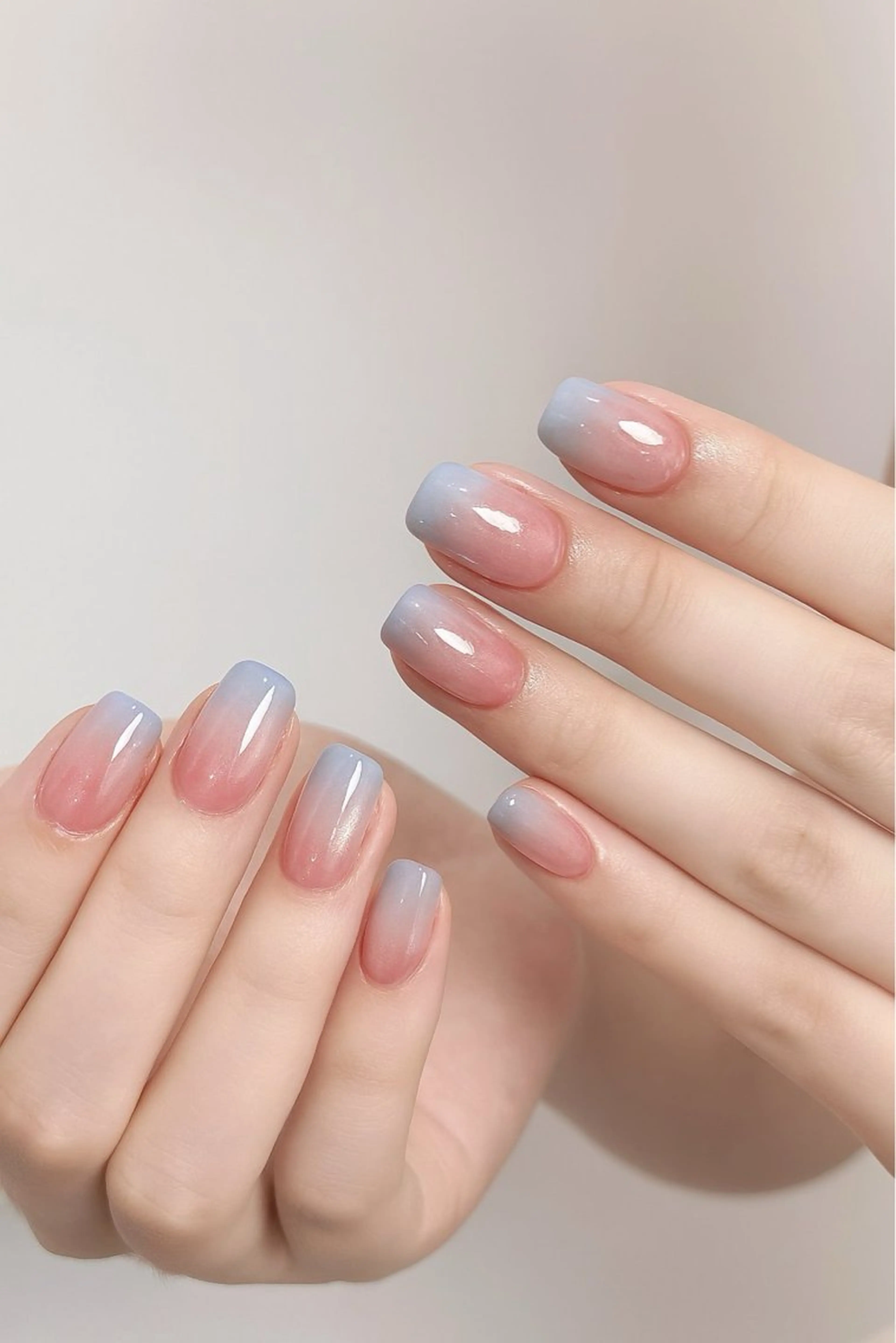 【カラー変更可能】マグネット×ニュアンスネイルの写真