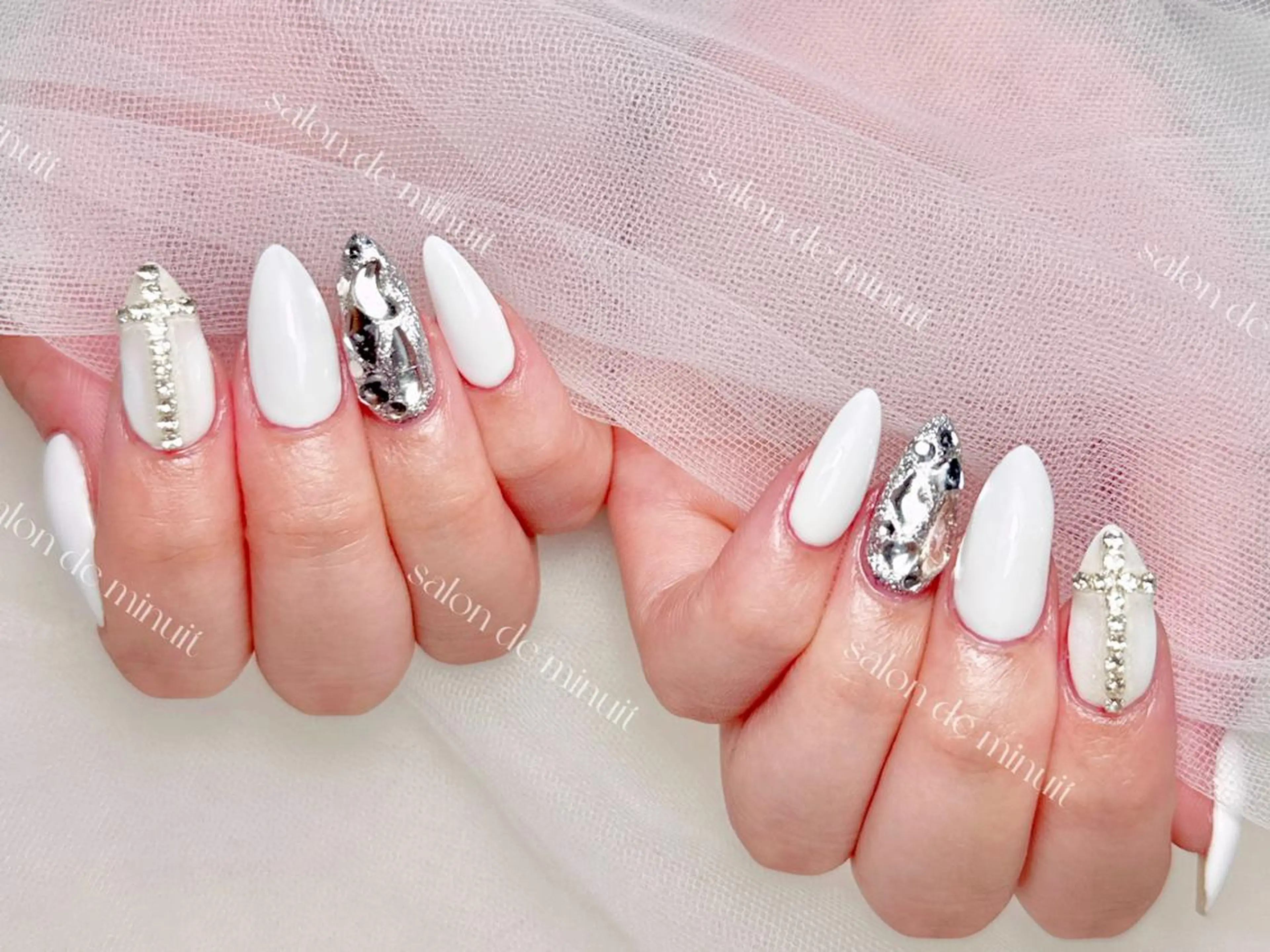 ネイル Salon de Minuit🦩のネイルデザイン