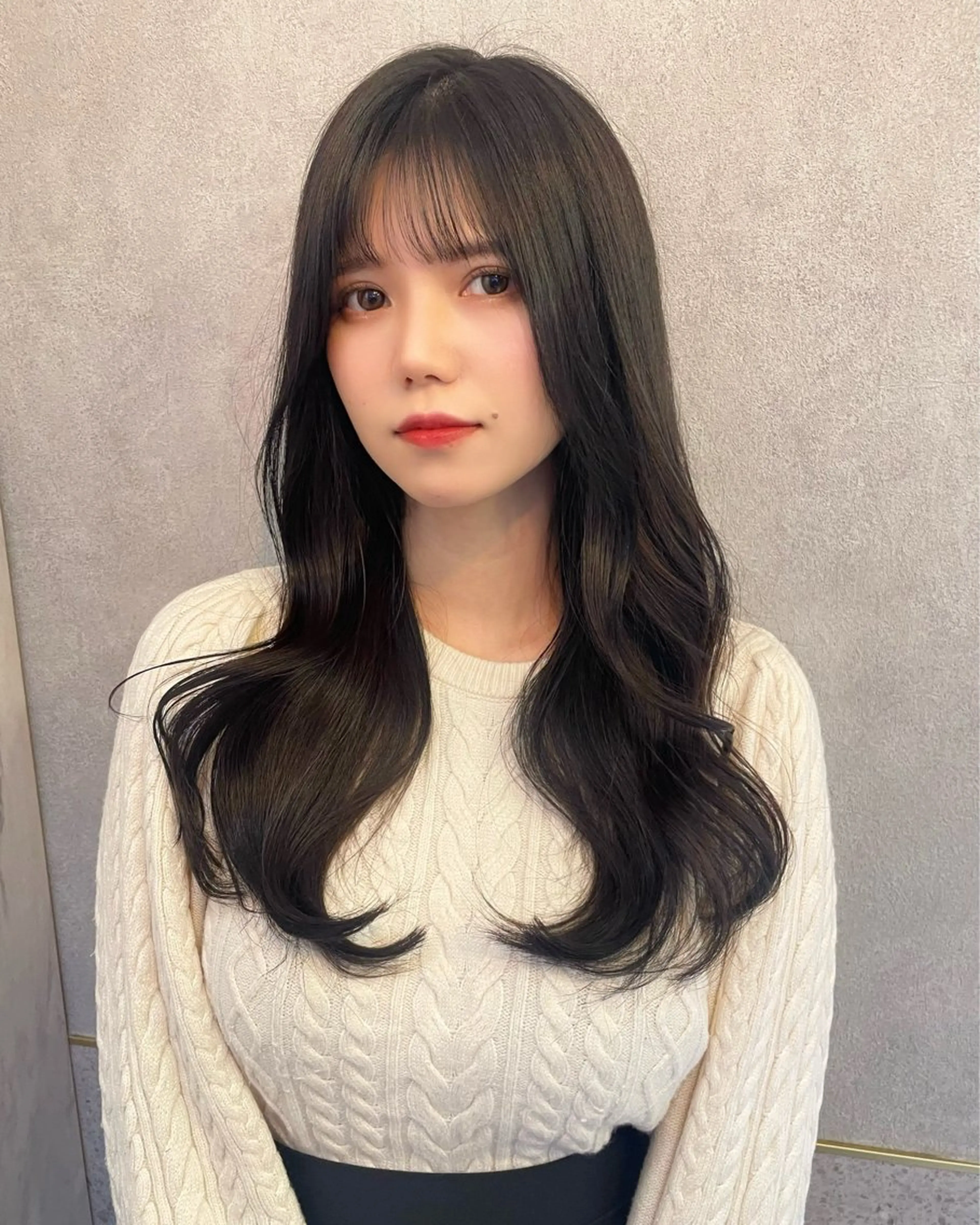 セミロング カラー ベージュカラー ブリーチ 透明感カラー ダブルカラー グレージュ カット ヘアカラー トリートメント 韓国ヘア🤍顔周り/ 髪質改善✨/林遼一郎のヘアスタイル