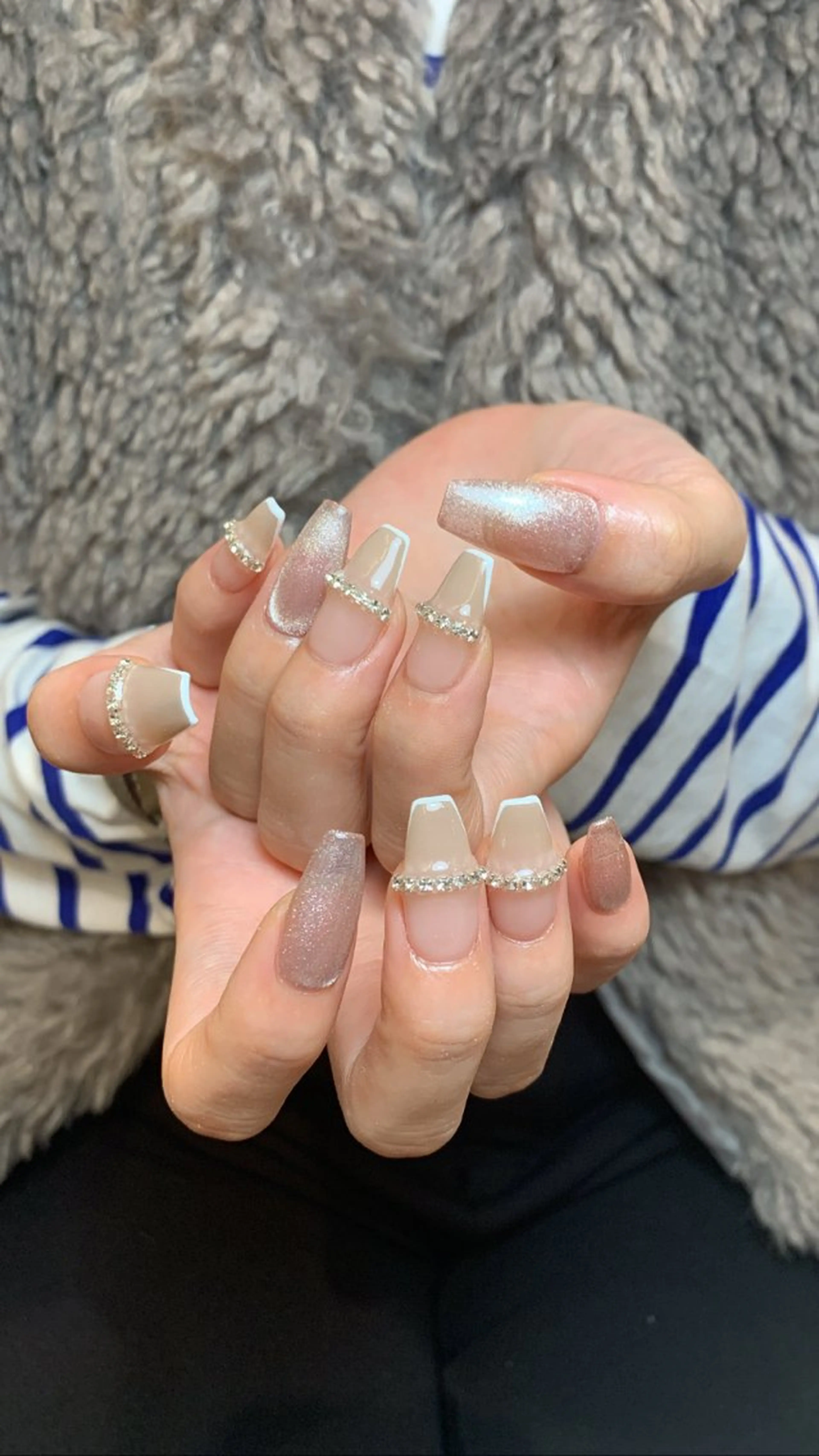 ネイル キラキラネイル ハンドネイル tote. airiのネイルデザイン