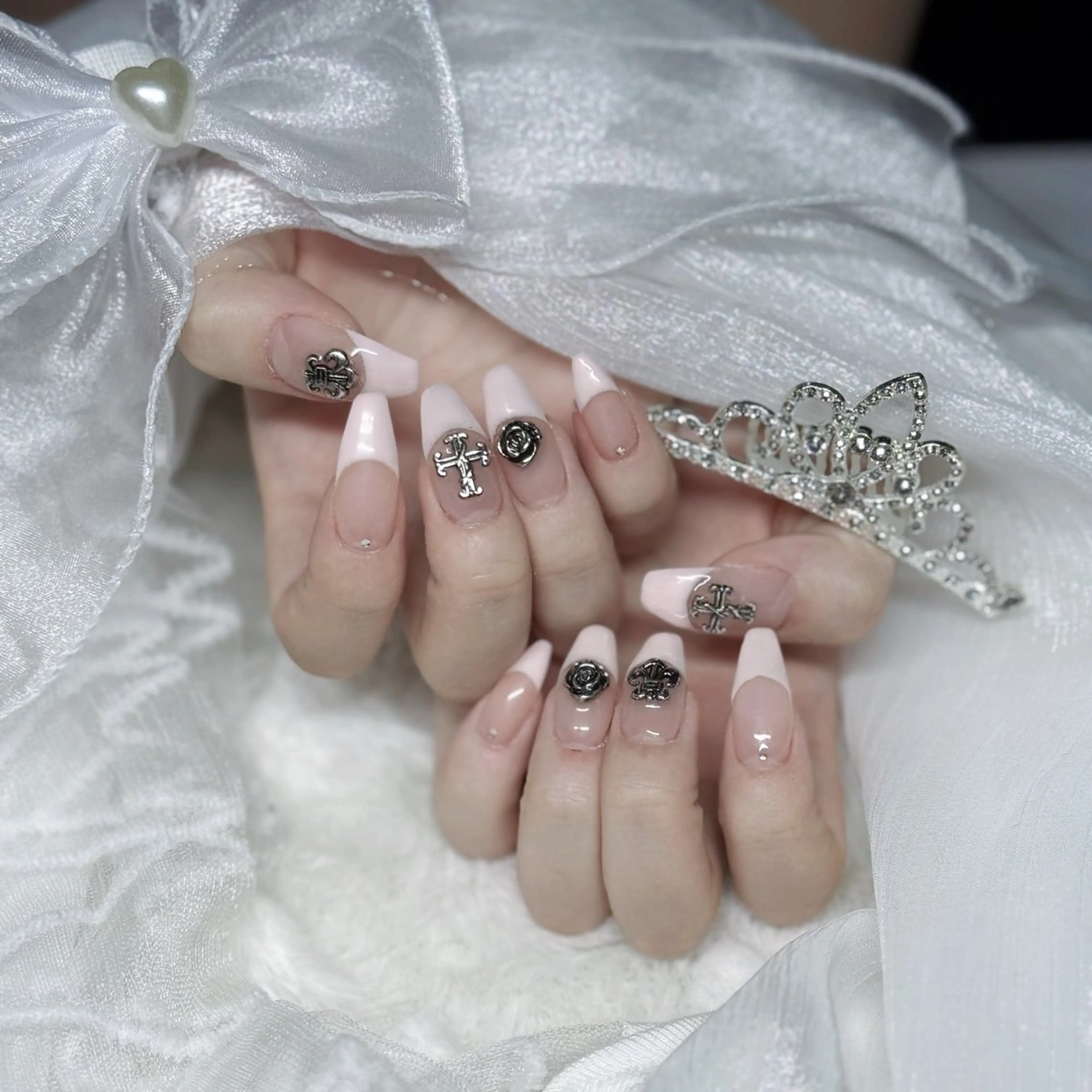 ネイル アートネイル 持ち込み ハンドネイル nailsalonANNA所属・濱田 杏奈のネイルデザイン