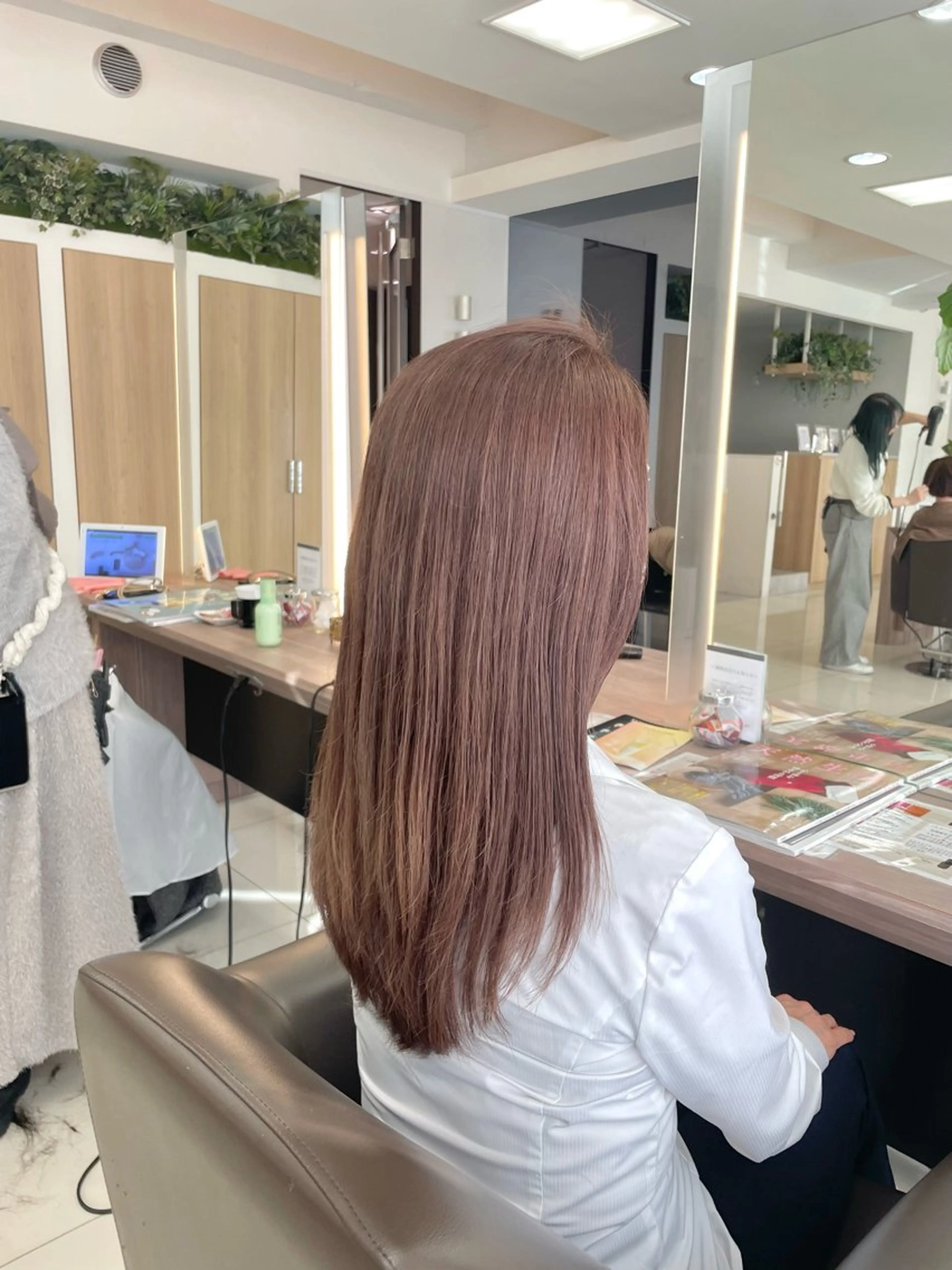 ロング カラー ヘッドスパ/ 鎌倉 アズサのヘアスタイル