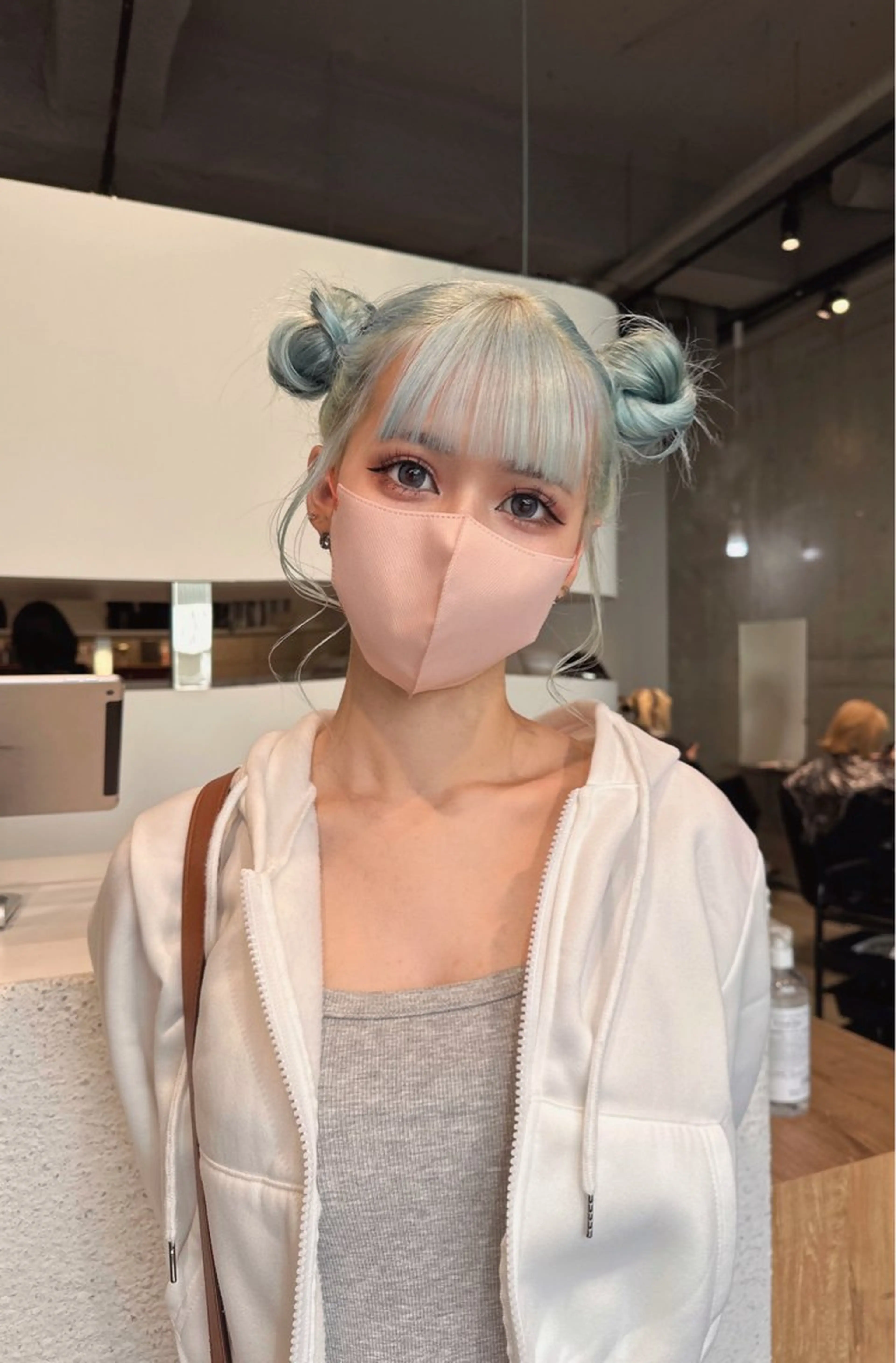 ミディアム カラー ヘアアレンジ ブリーチ ヘアカラー トリートメント MONIQA所属・🐲RYUKI メンズブリーチのヘアスタイル