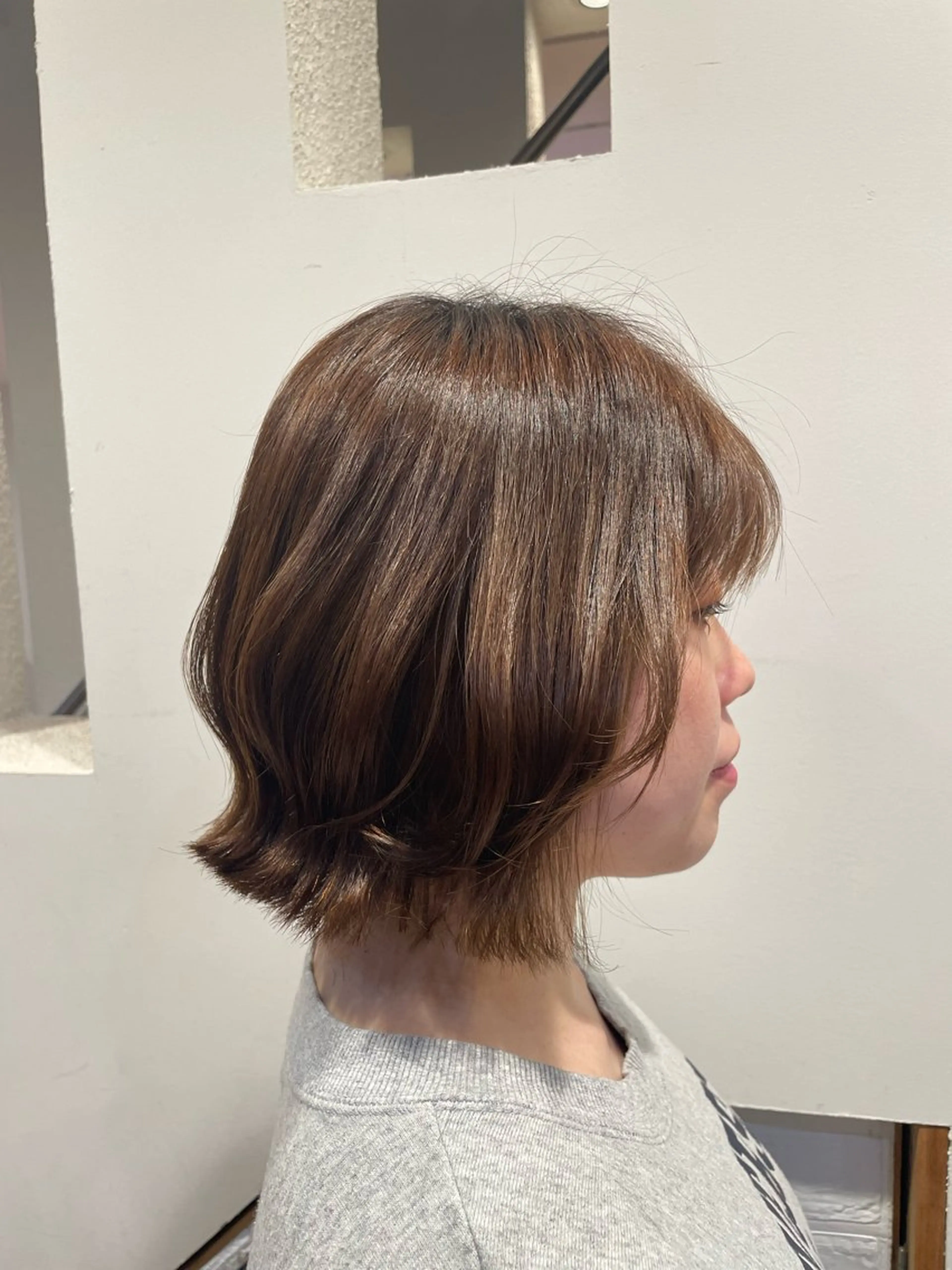 ショート ボブ くびれヘア 坂元 心愛のヘアスタイル
