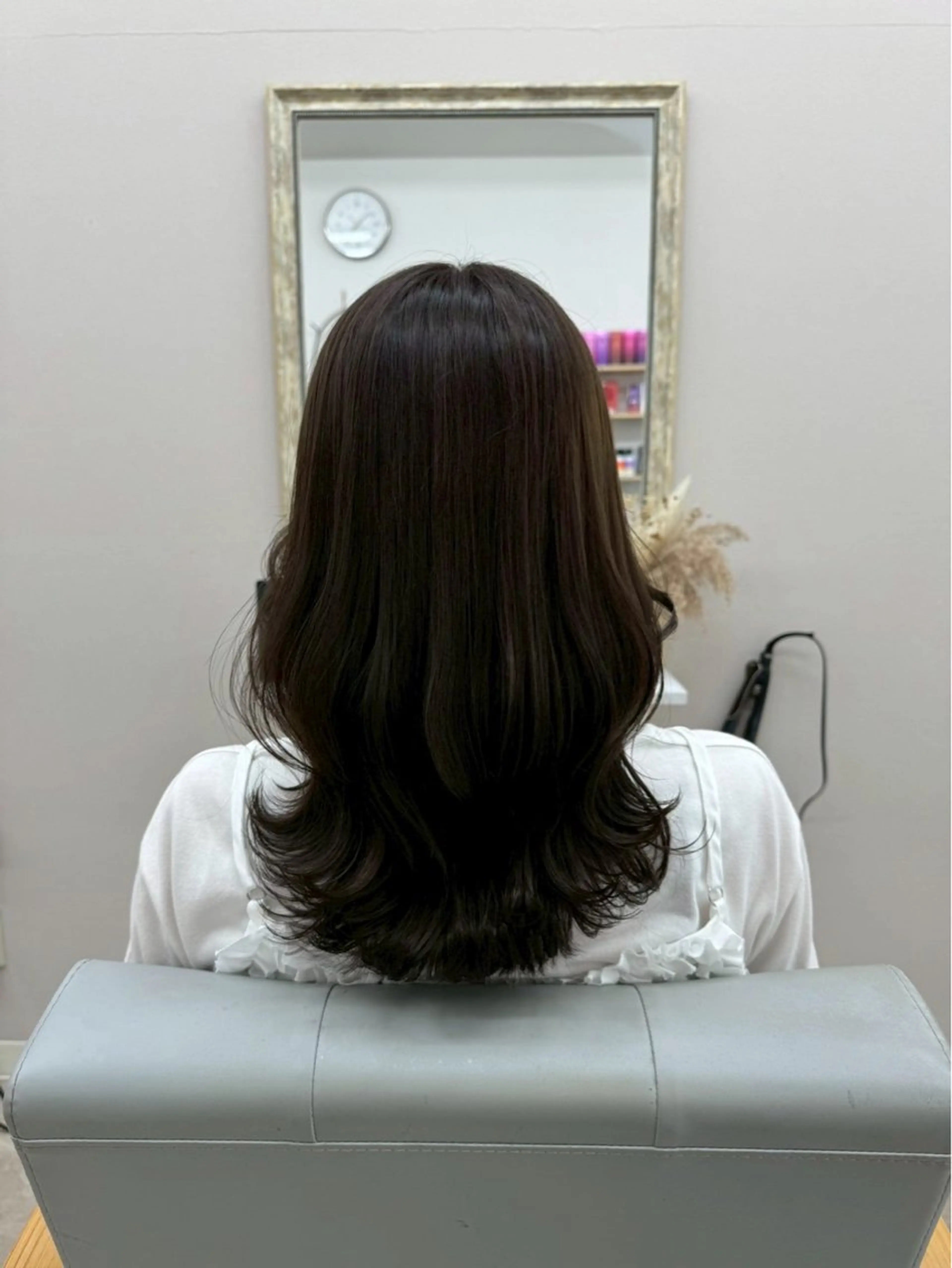 セミロング カラー レイヤーカット ヘアカラー トリートメント luna所属・《luna》 ayaneのヘアスタイル
