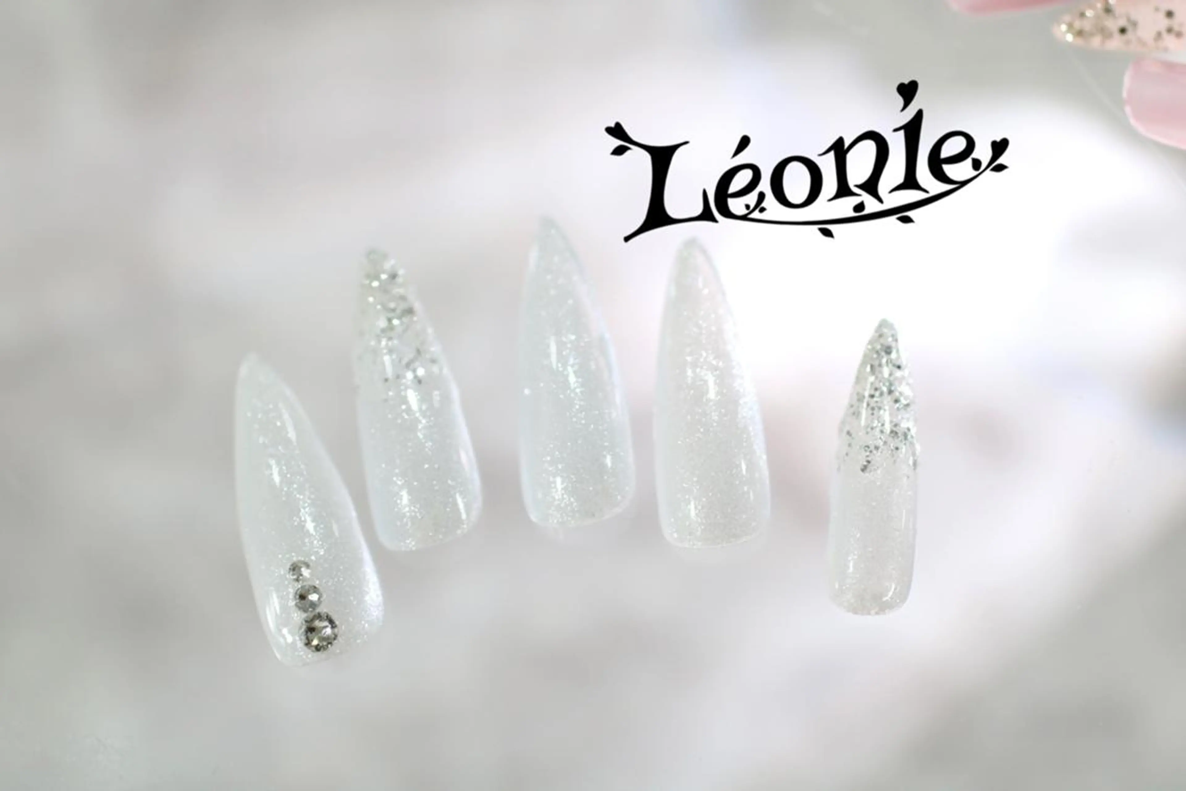ネイル ハンドネイル Leonie misuzu. oのネイルデザイン