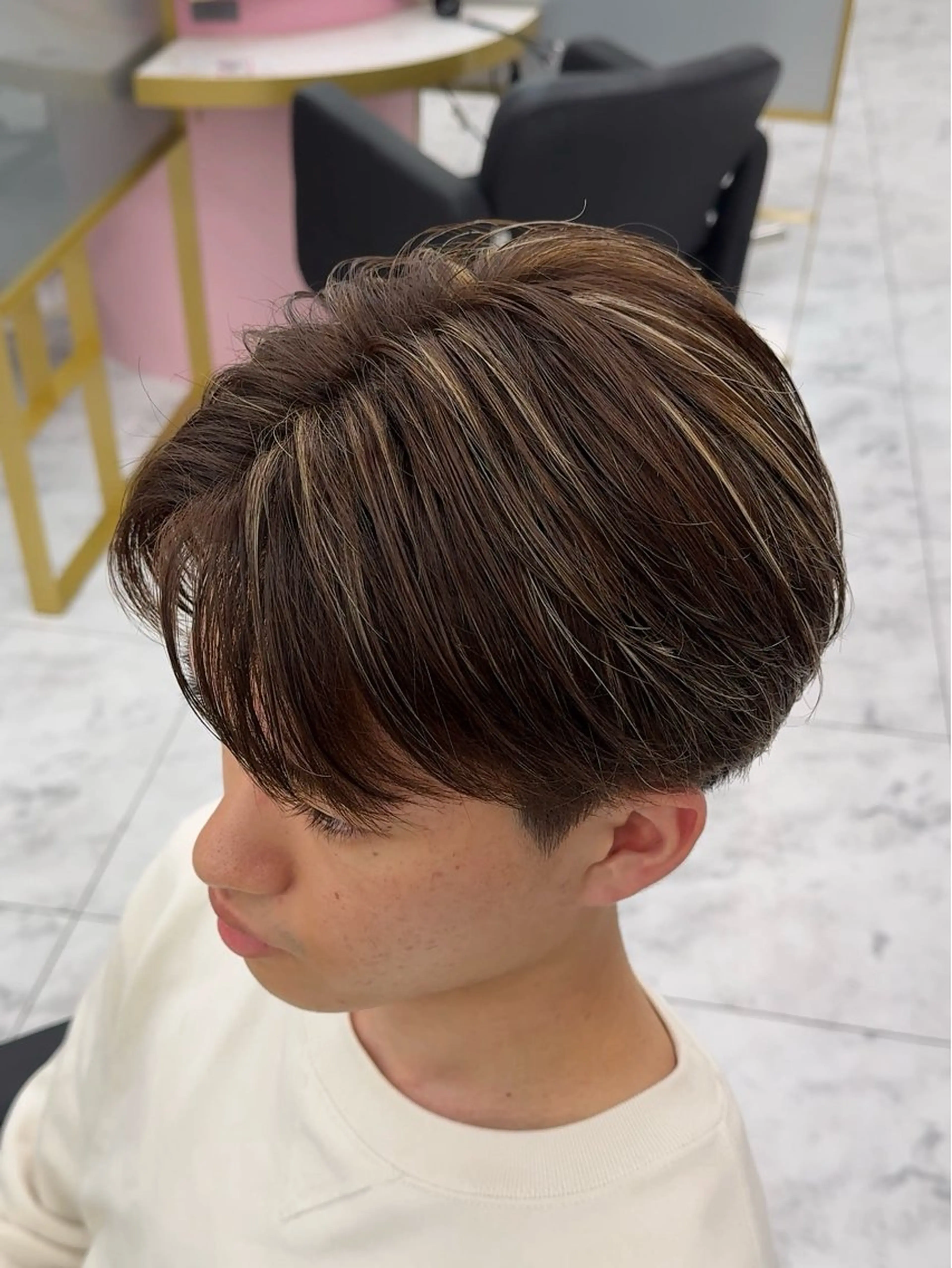 カラー メンズ メンズメッシュ ブラウンカラー メッシュ 𝐚𝐨𝐢 メンズ ‪‪/メッシュのヘアスタイル