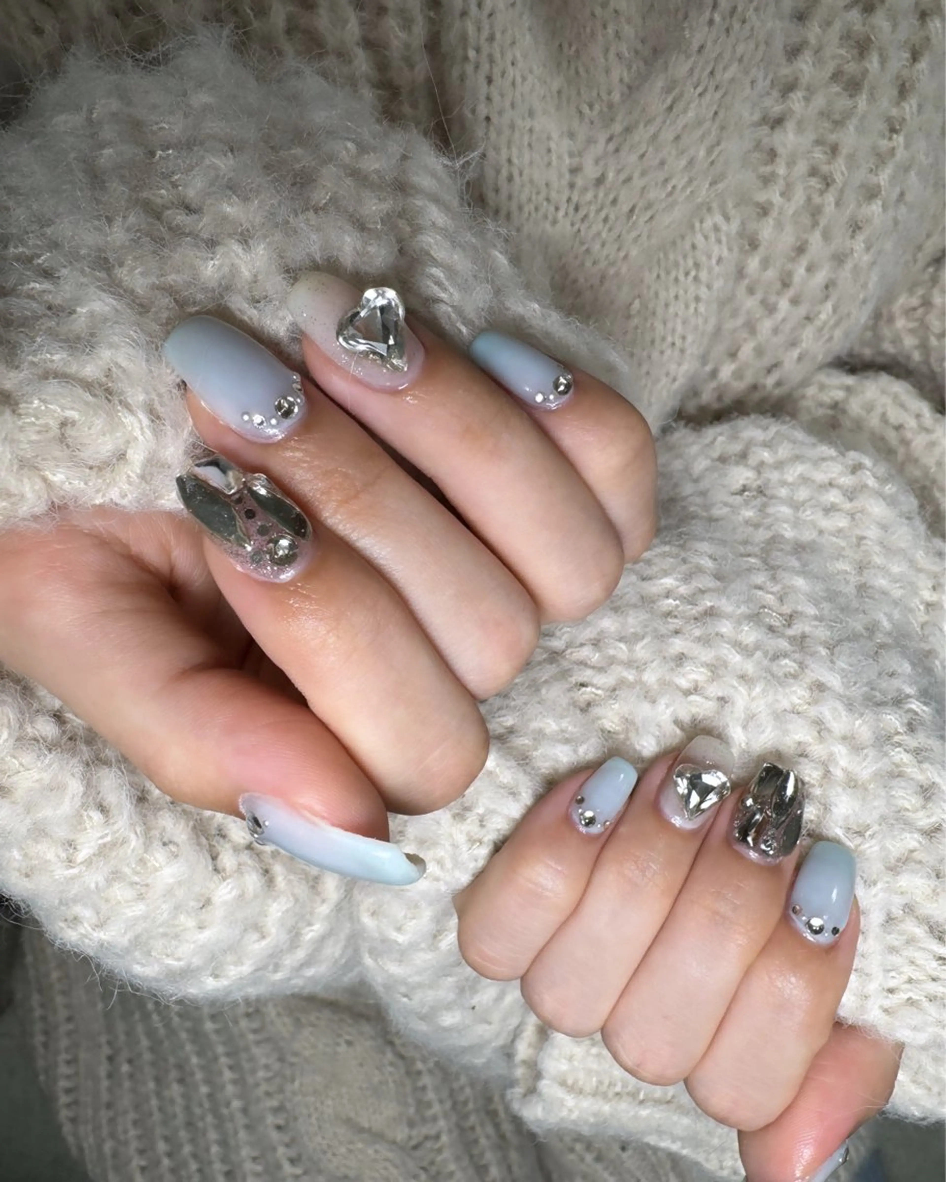 ネイル ジェルネイル ハート 韓国ネイル 持ち込み パラジェル ハンドネイル flowers nailのネイルデザイン