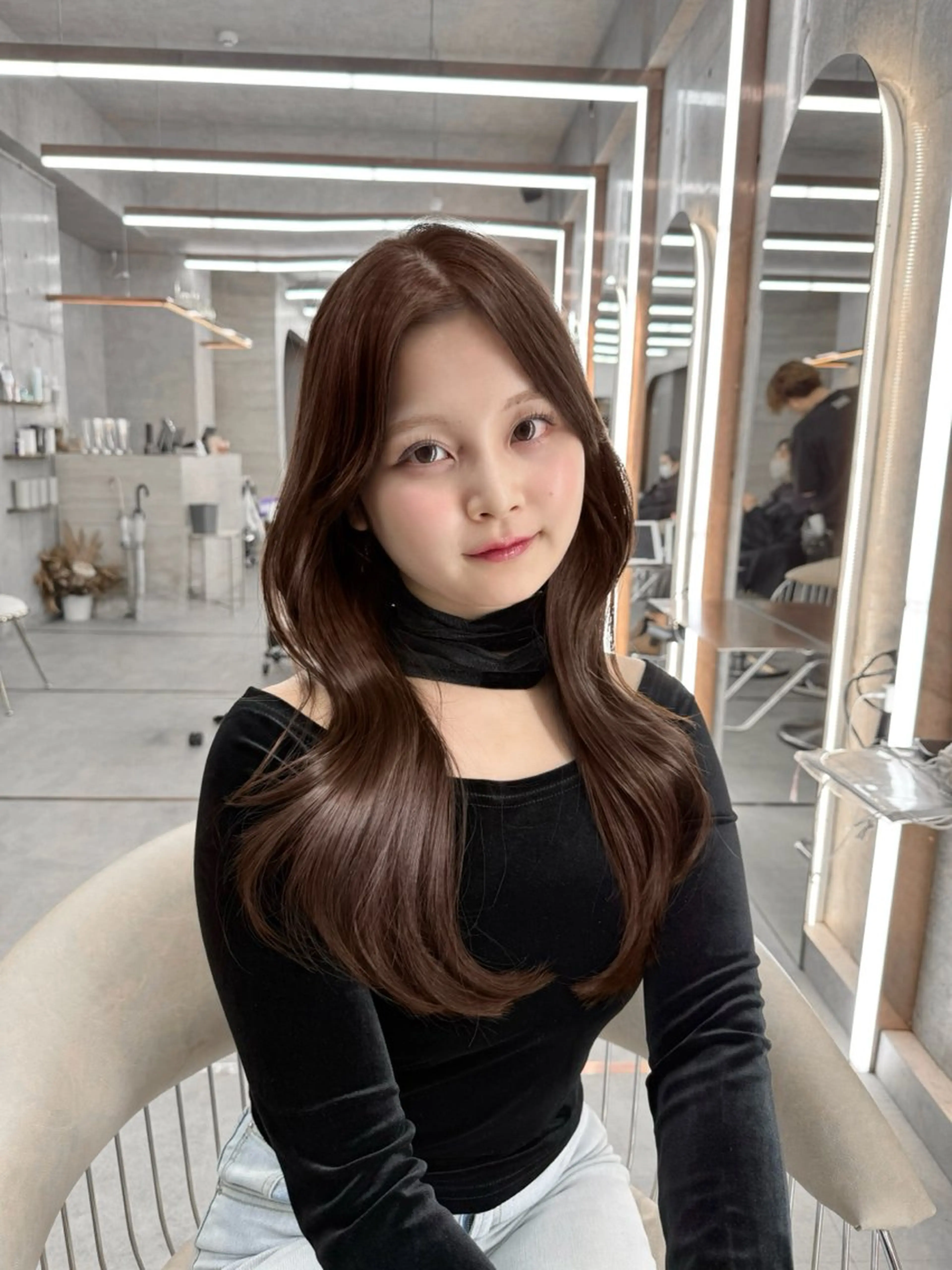 ミディアム カラー 韓国くびれレイヤー 🩵廣戸楓のヘアスタイル