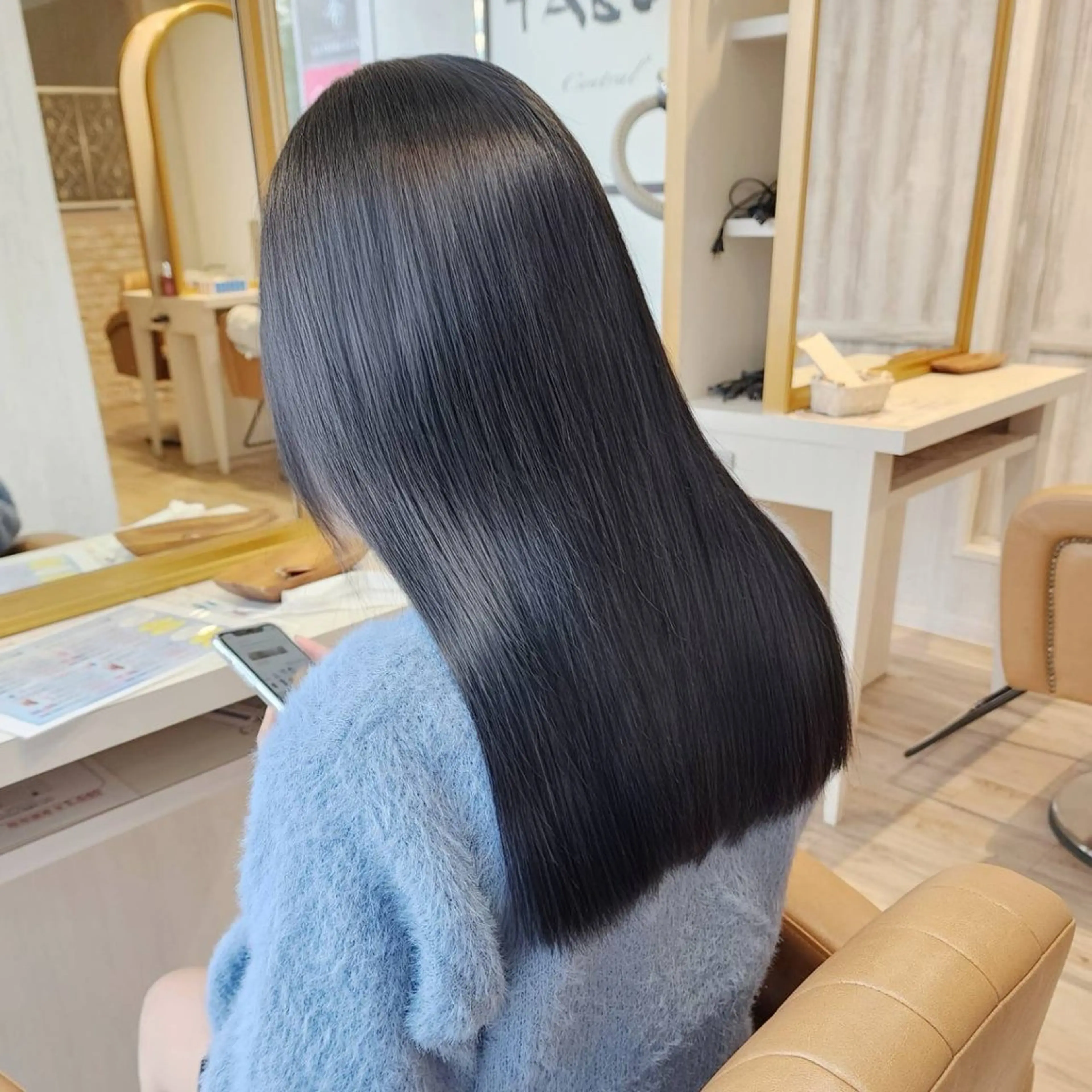 ロング カラー ヘアカラー トリートメント 艶髪✖️透明感/ 暗髪🩶/AOIのヘアスタイル