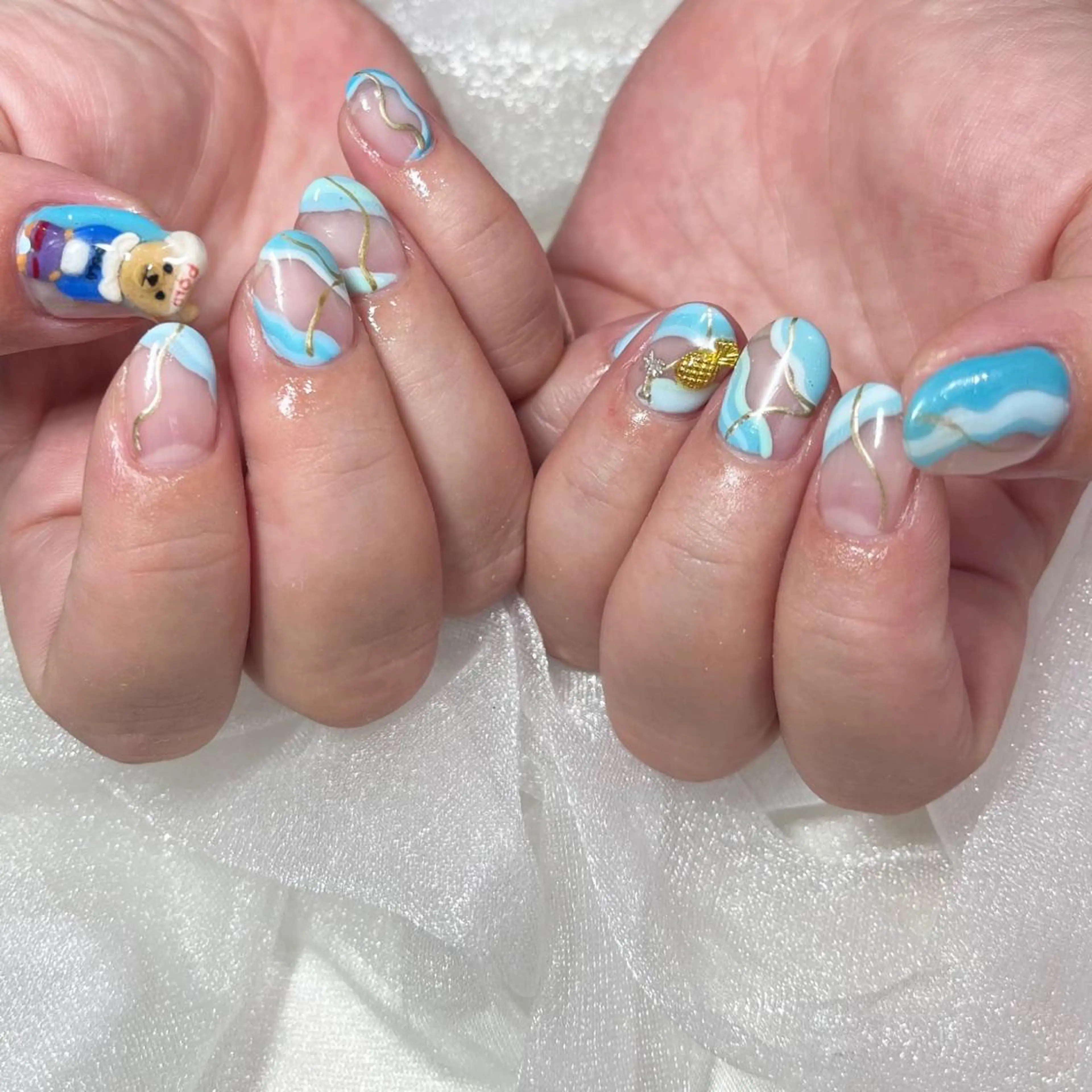 ネイル オーロラネイル クリアネイル 氷ネイル・うるうるネイル 韓国ネイル ニュアンスネイル Salon Ｋのネイルデザイン