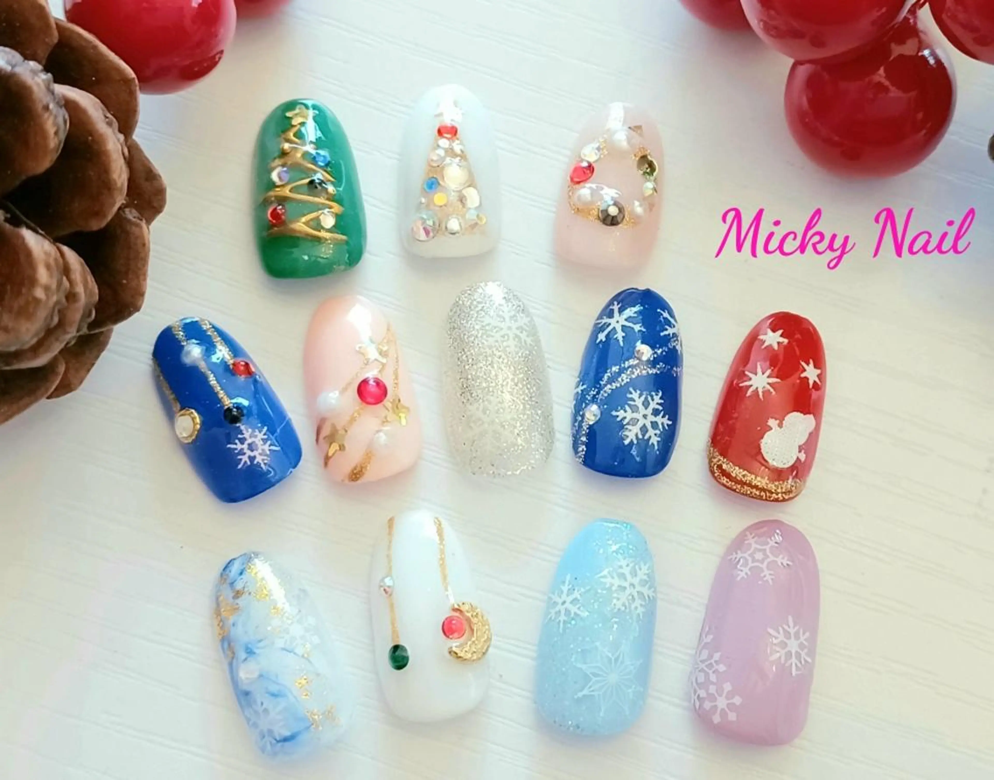 ミディアム クリスマス ハンドネイル Micky nail chikushinoのネイルデザイン