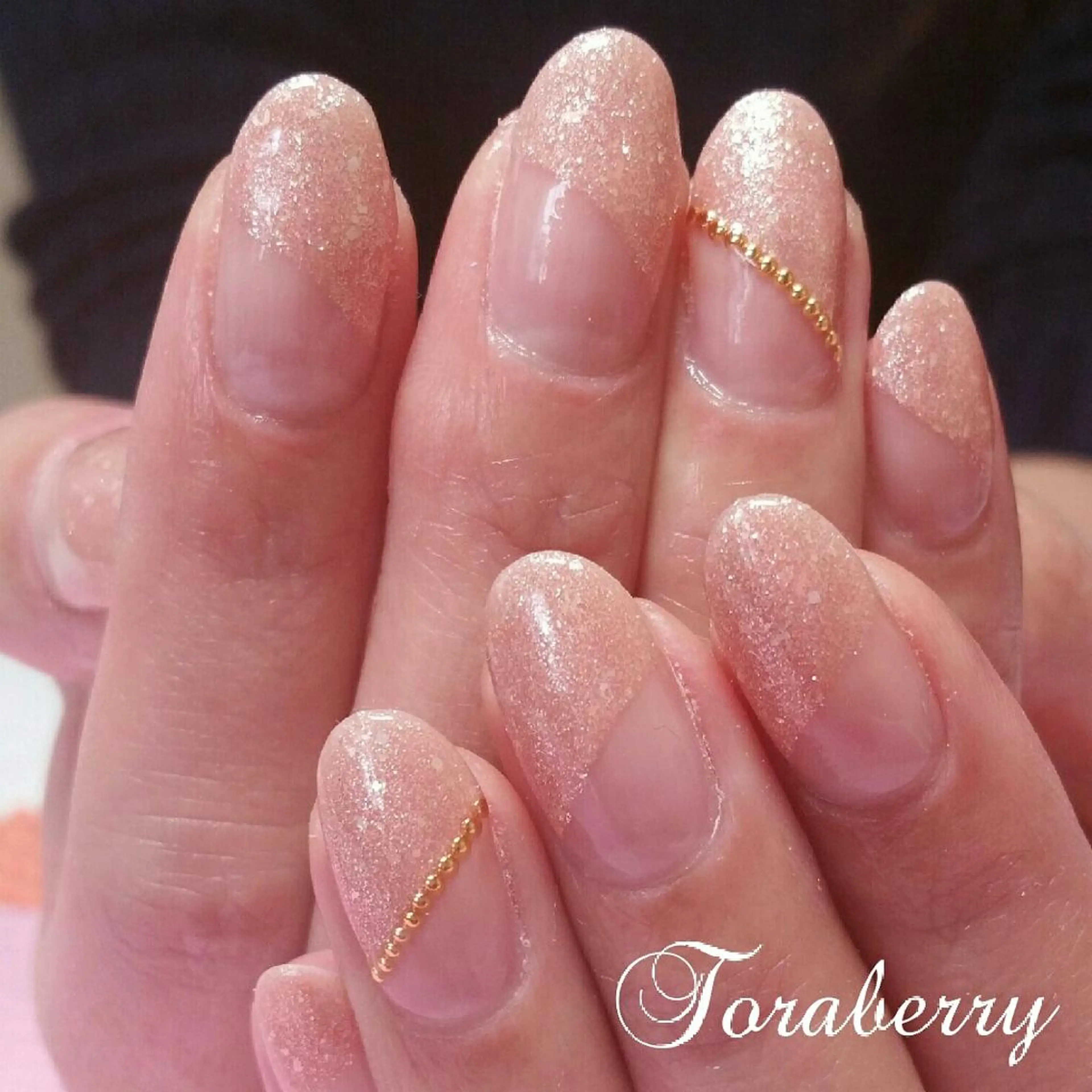 ネイル フレンチネイル 斜めフレンチ ネイリスト なつみのネイルデザイン