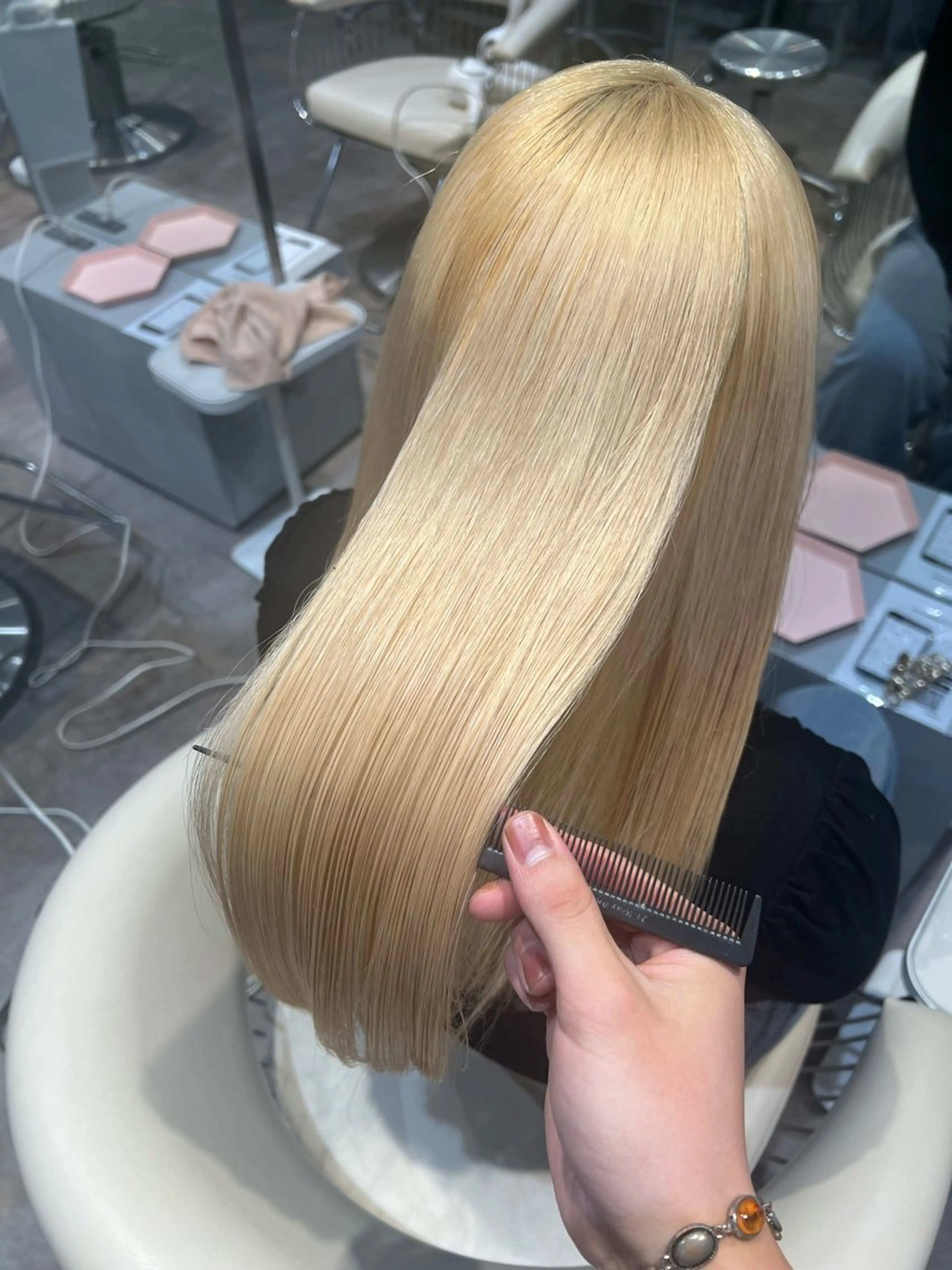 ミディアム カラー ブロンド 透明感カラー 似合わせカット トリートメント カット ヘアカラー 原宿/美髪カラー 🫧TAISEIのヘアスタイル