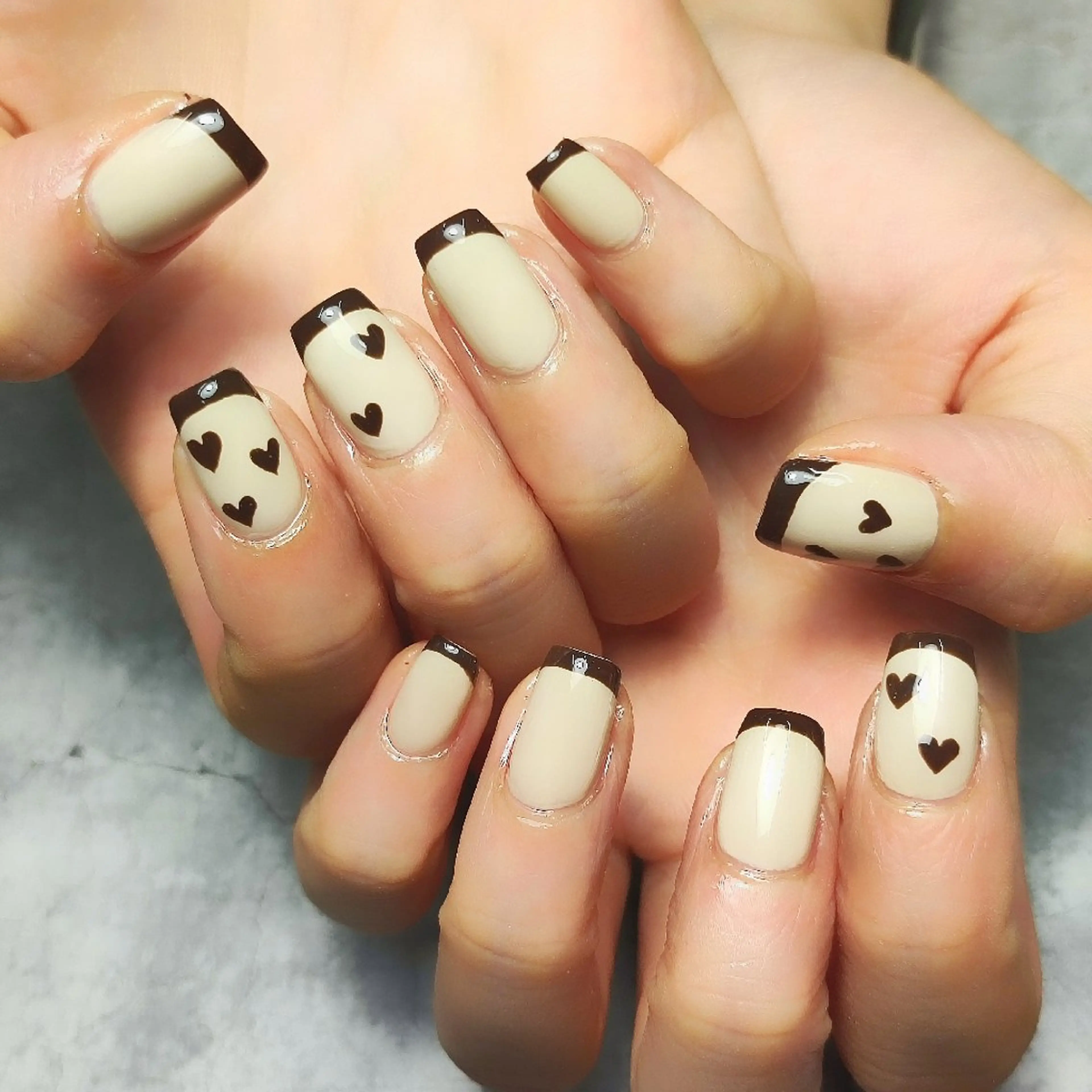 ネイル フレンチネイル ハート ハンドネイル 個人サロン saltnailのネイルデザイン