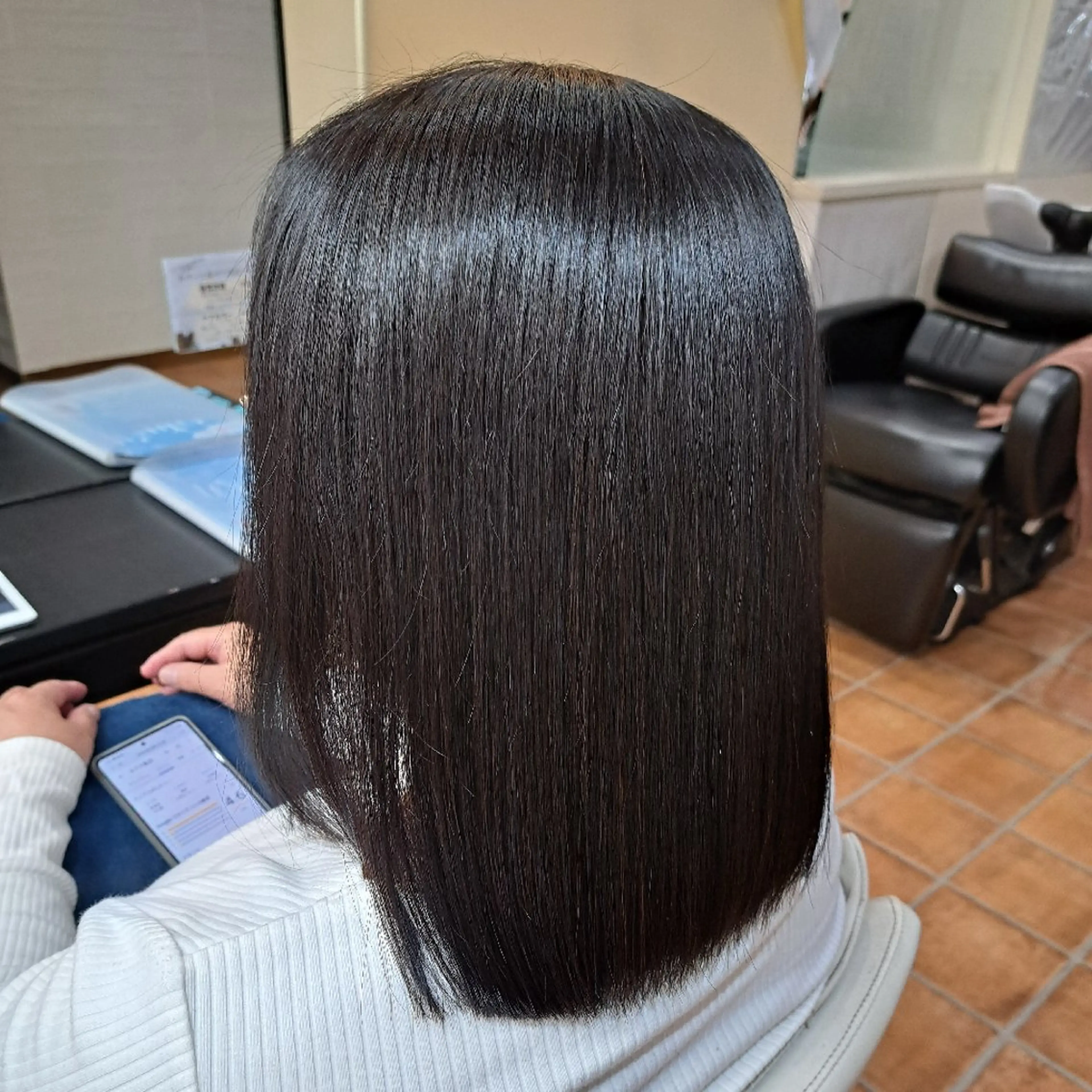 ミディアム カラー 髪質改善 トリートメント 💜𝑳𝑼𝑵𝑨 🌻母良田愛美🌻のヘアスタイル
