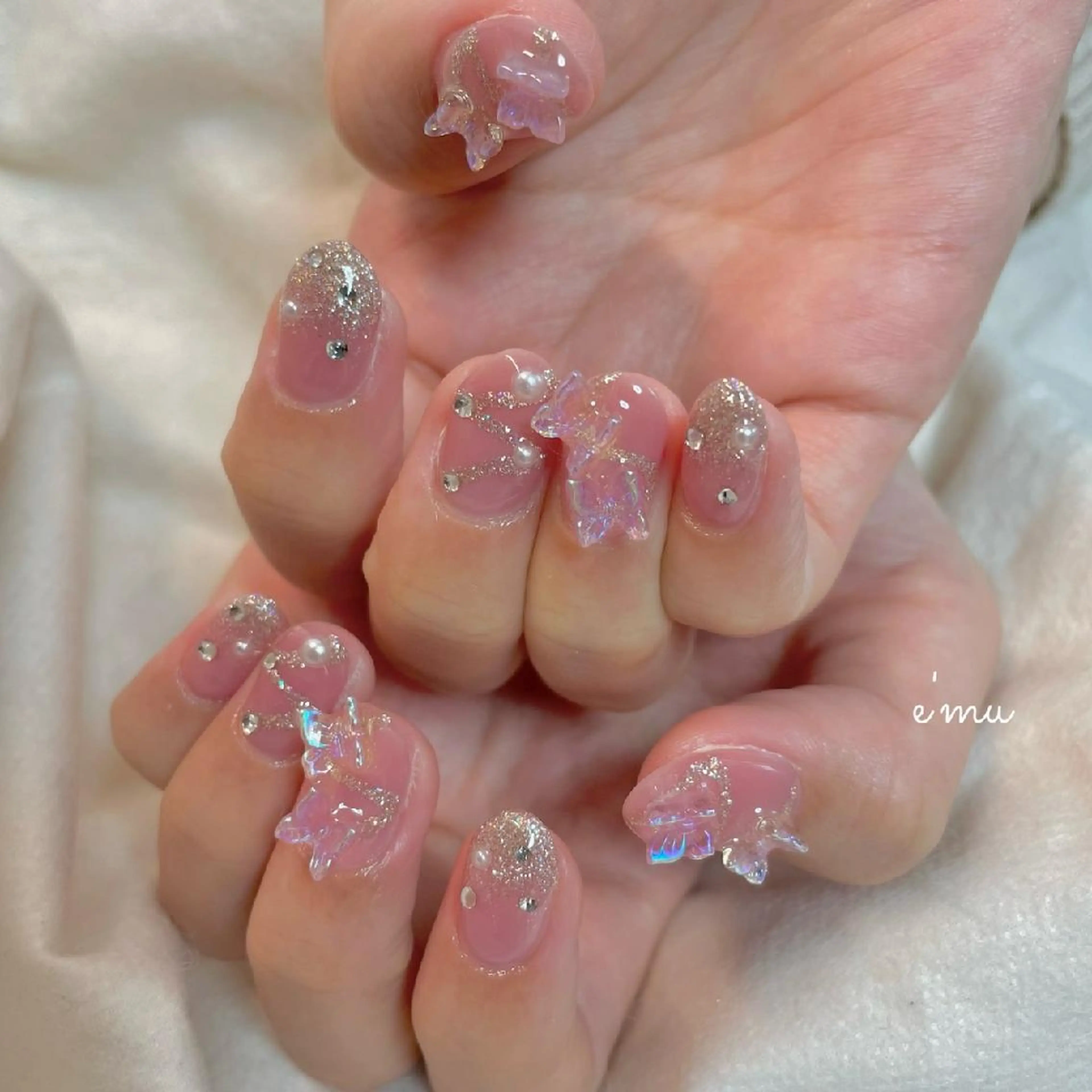 ネイル キラキラネイル 韓国ネイル ピンク 春ネイル ワンホンネイル nail salon e'mu💐のネイルデザイン