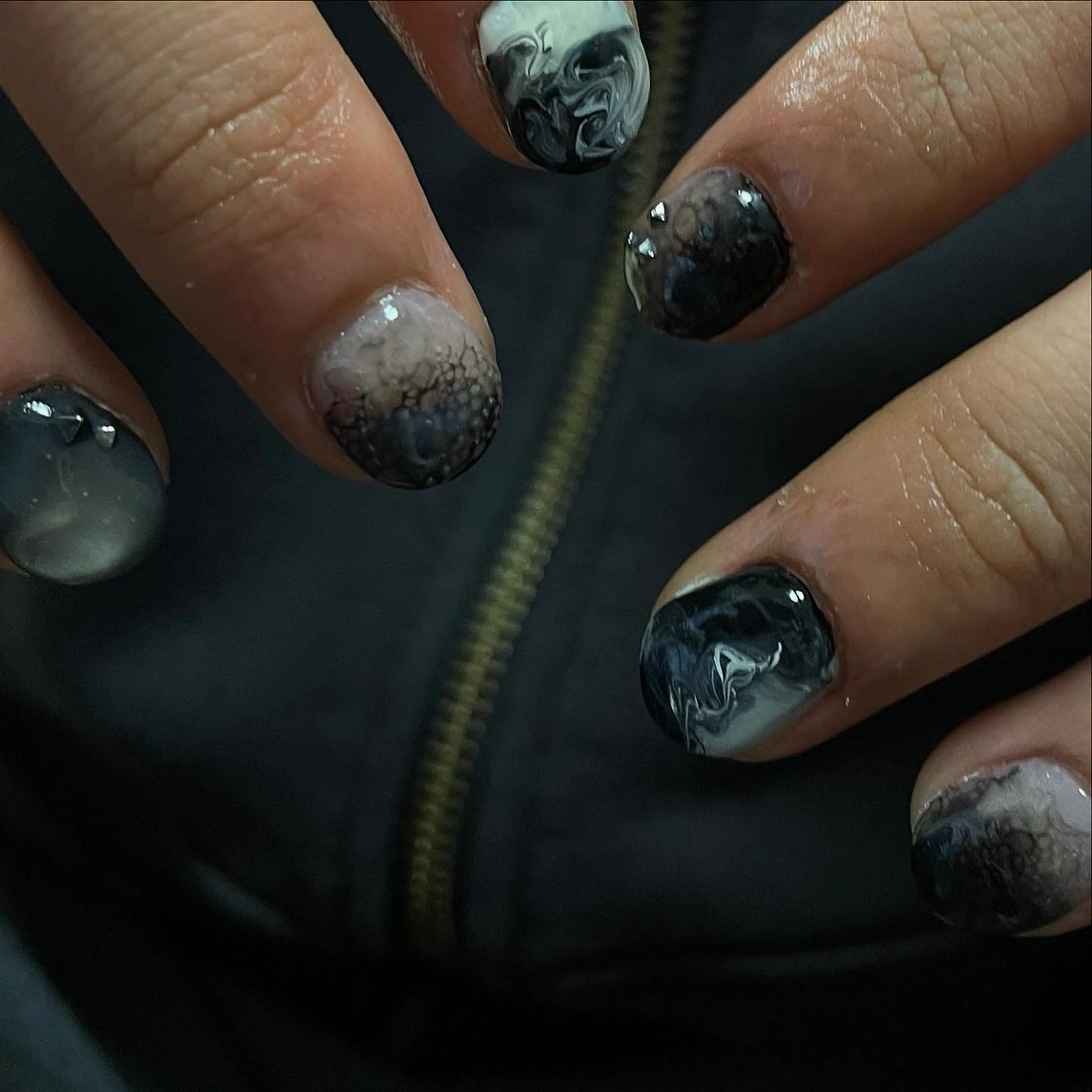 メンズ ネイル atelier Telyn所属・ー 葉のネイルデザイン