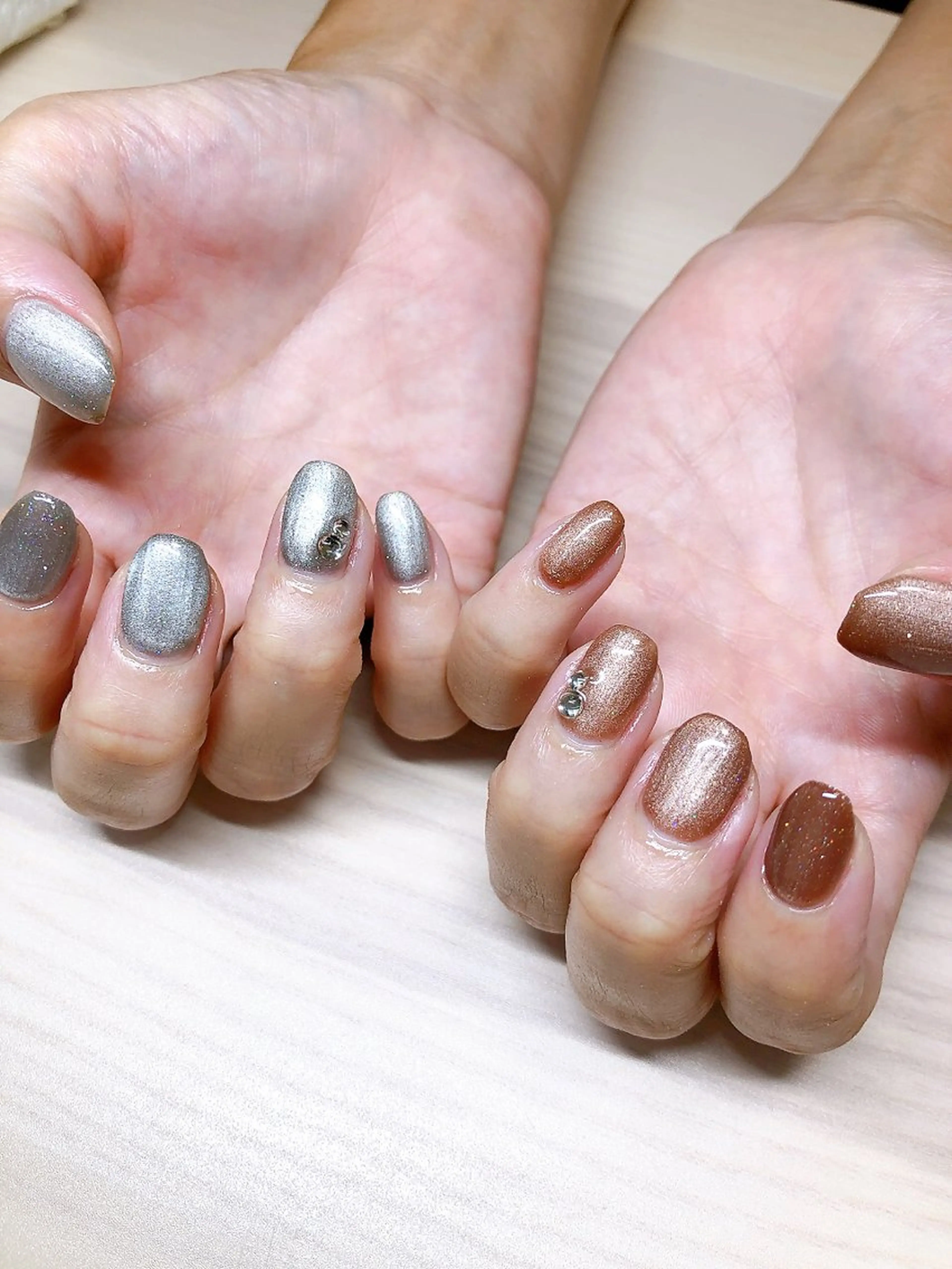 ネイル マグネットネイル ハンドネイル デ・アイム「nail salon MIMIPARUN」所属・ナリス化粧品 MIMIPARUNのネイルデザイン