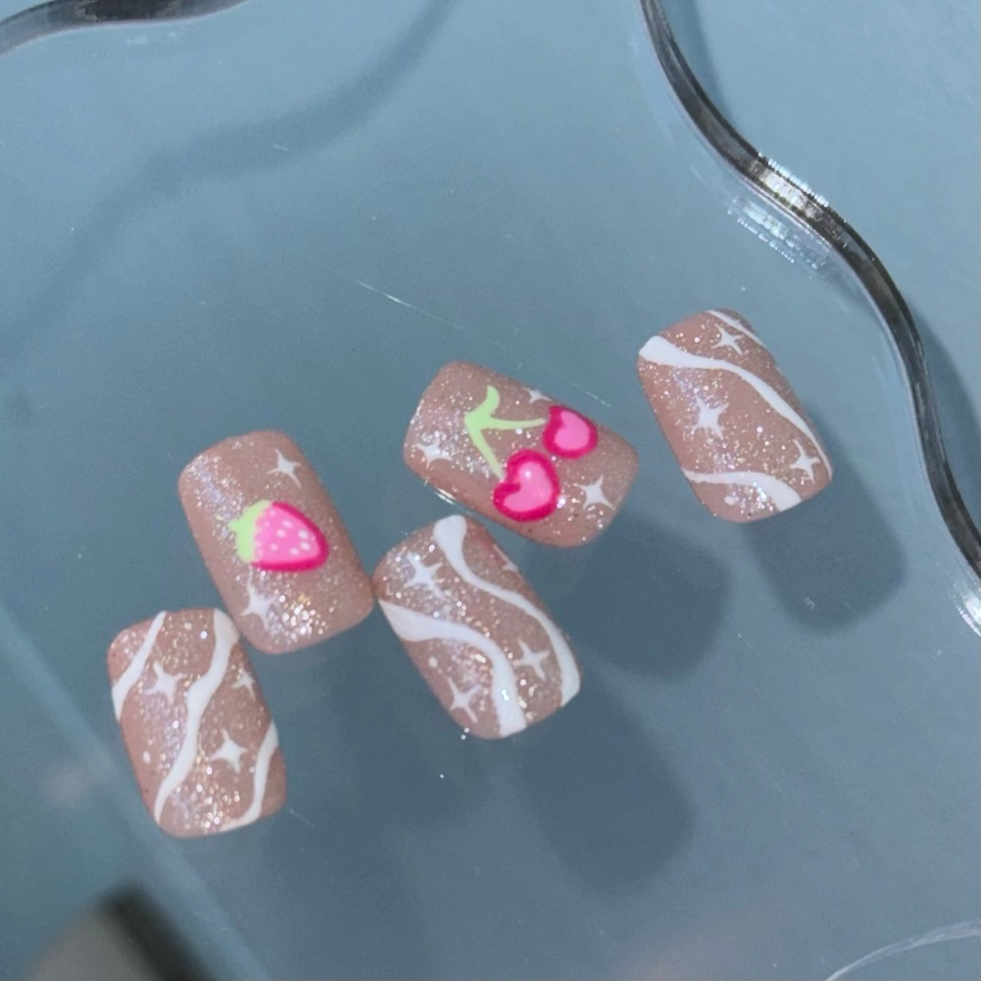 ネイル Pins16所属・Hi-Ko 🍒のネイルデザイン