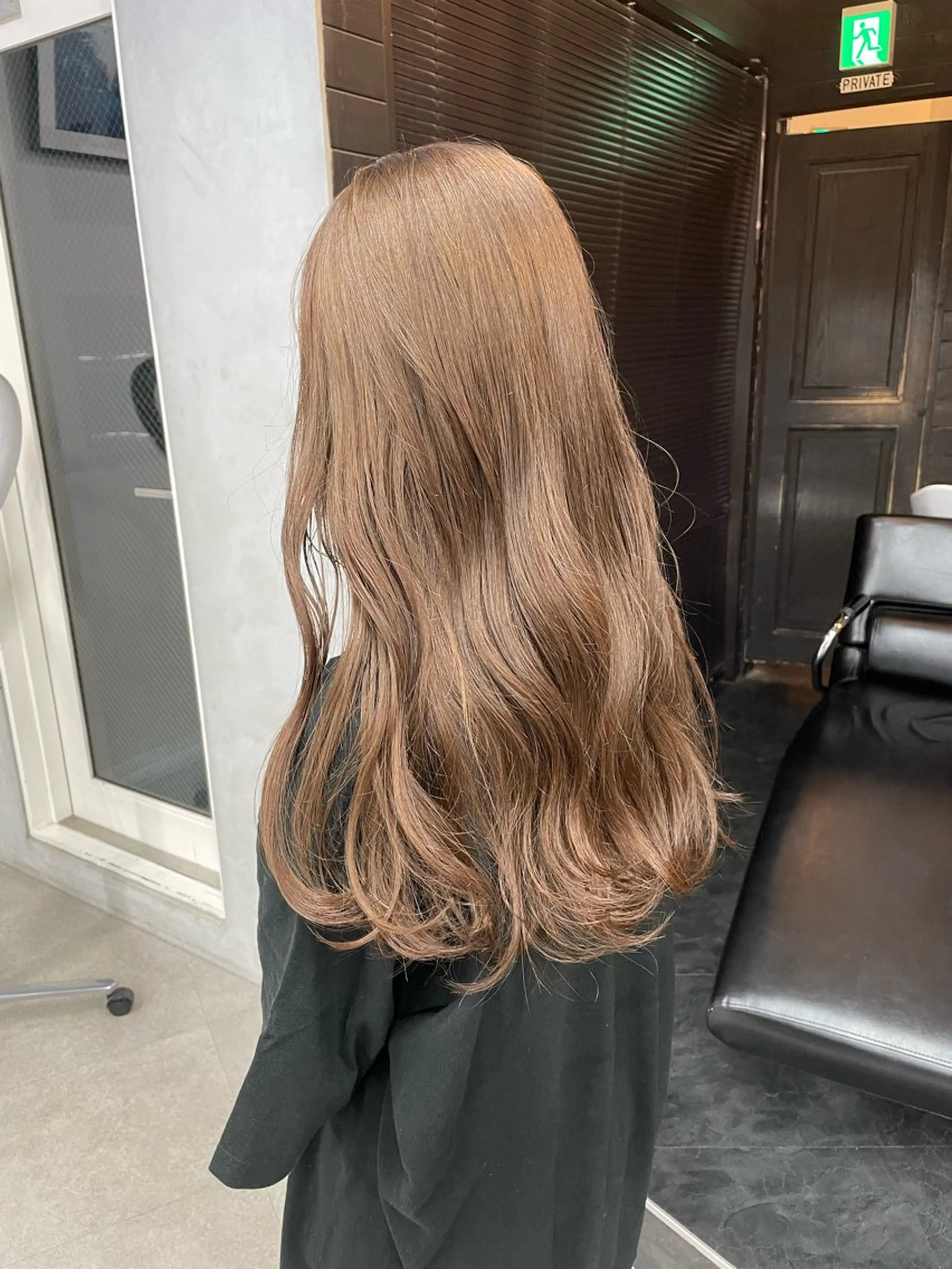 ロング ヘアカラー トリートメント Rico / bob/グレージュのヘアスタイル