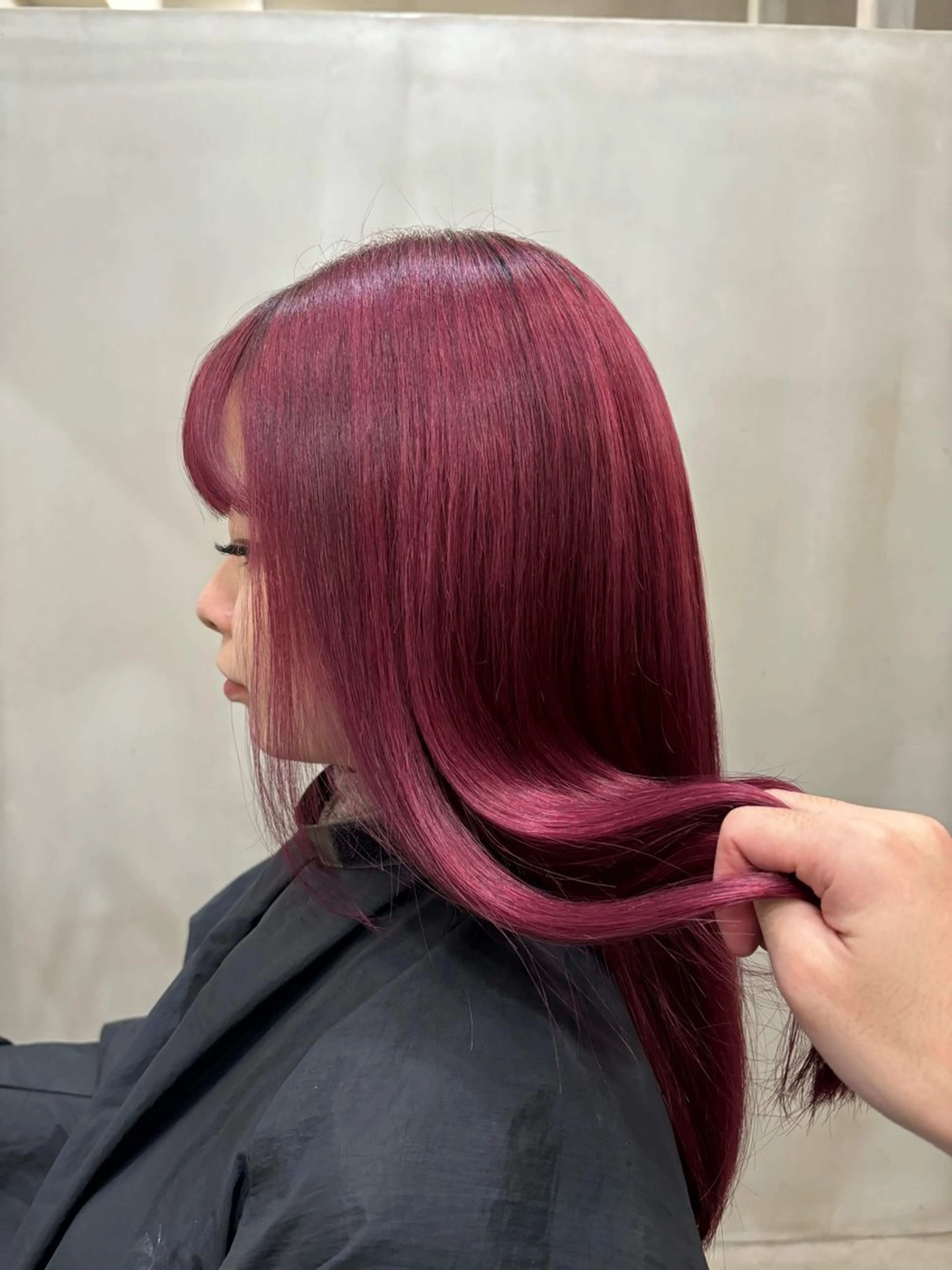 セミロング カラー レッドカラー ヘアカラー VOYAGE所属・中園 康のヘアスタイル