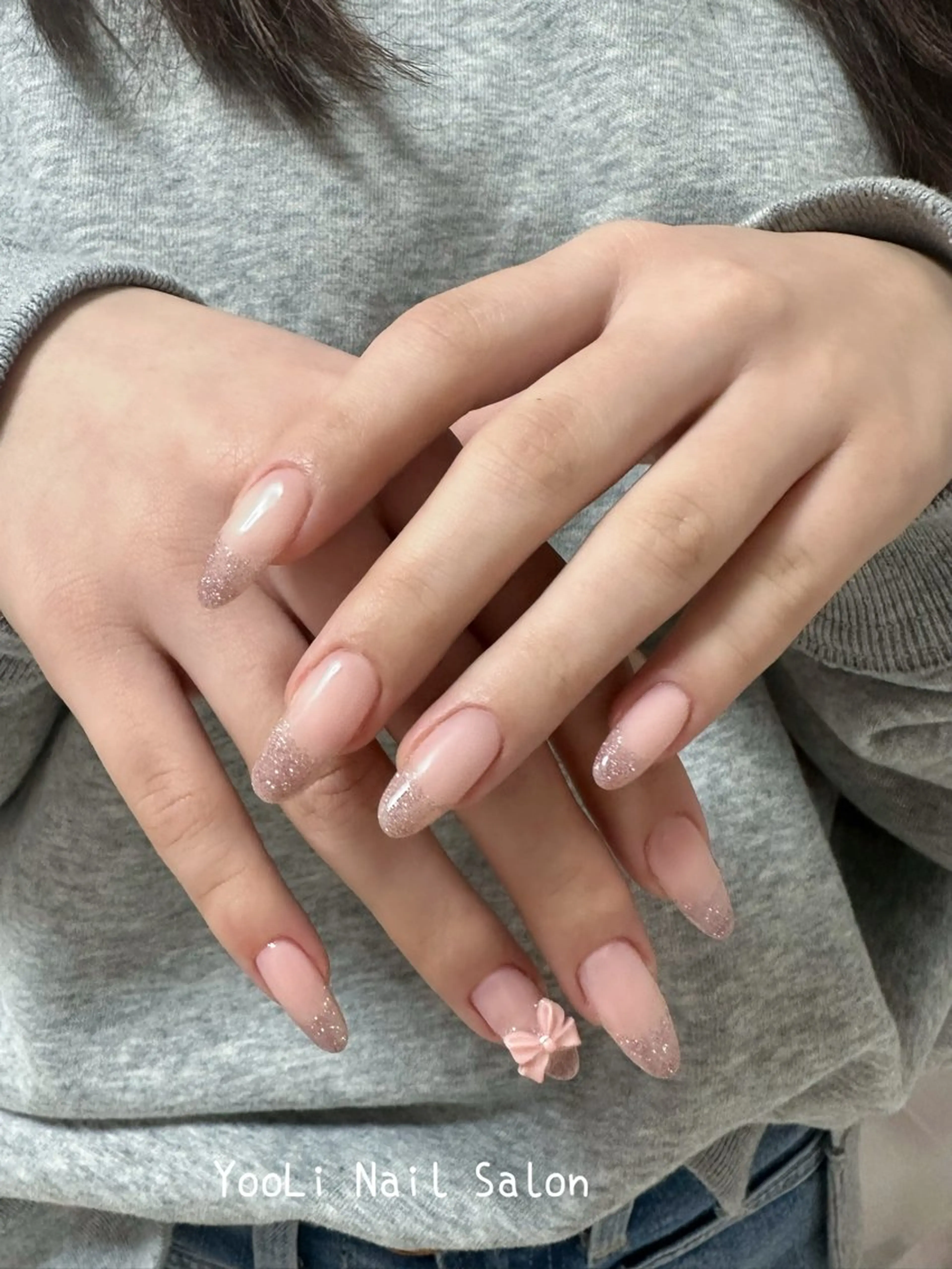 ネイル アートネイル オーロラネイル チークネイル フレンチネイル ガラスフレンチ 🎀セ リ🎀のネイルデザイン