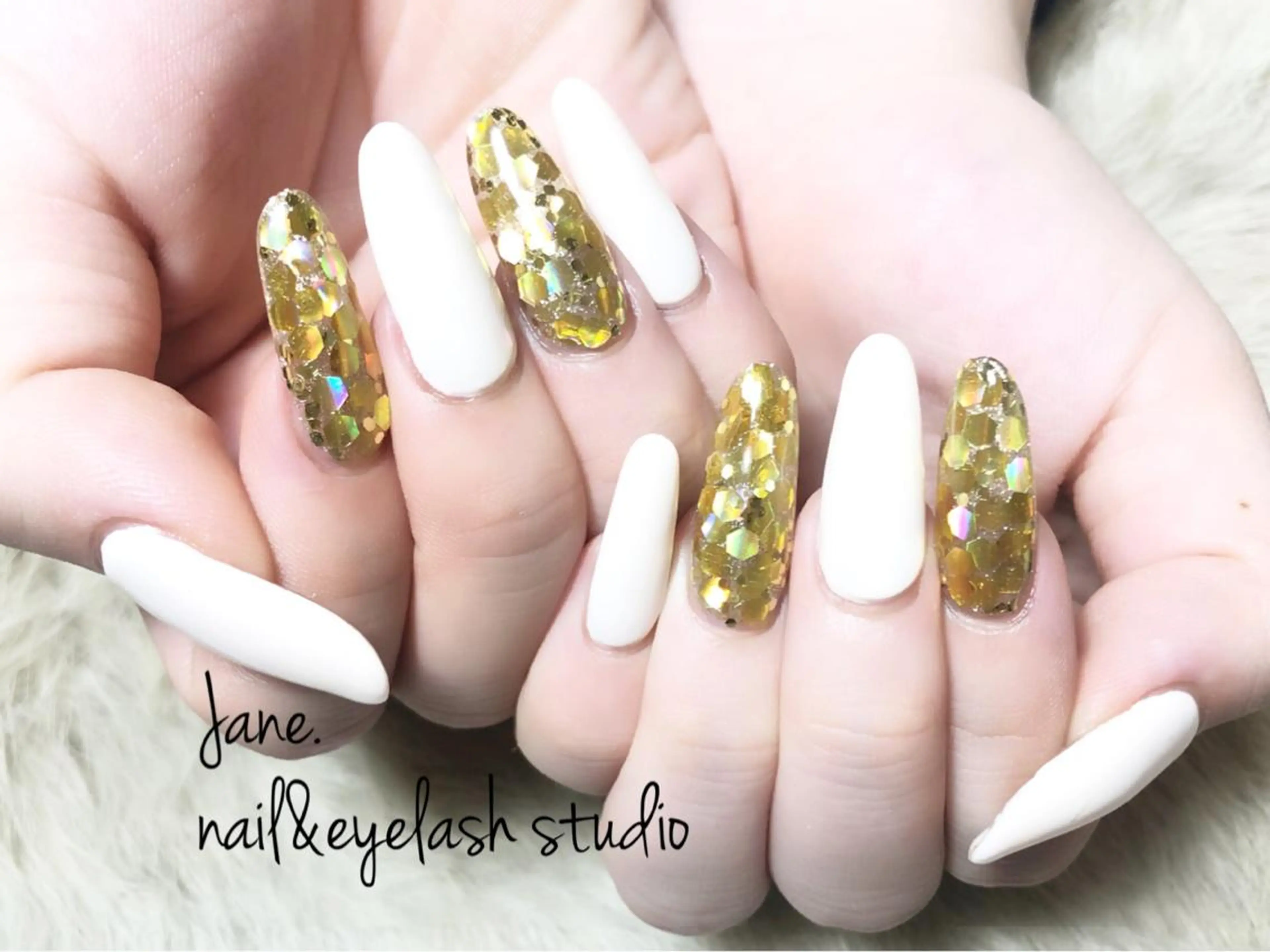 ネイル Yakko pas á pasのネイルデザイン