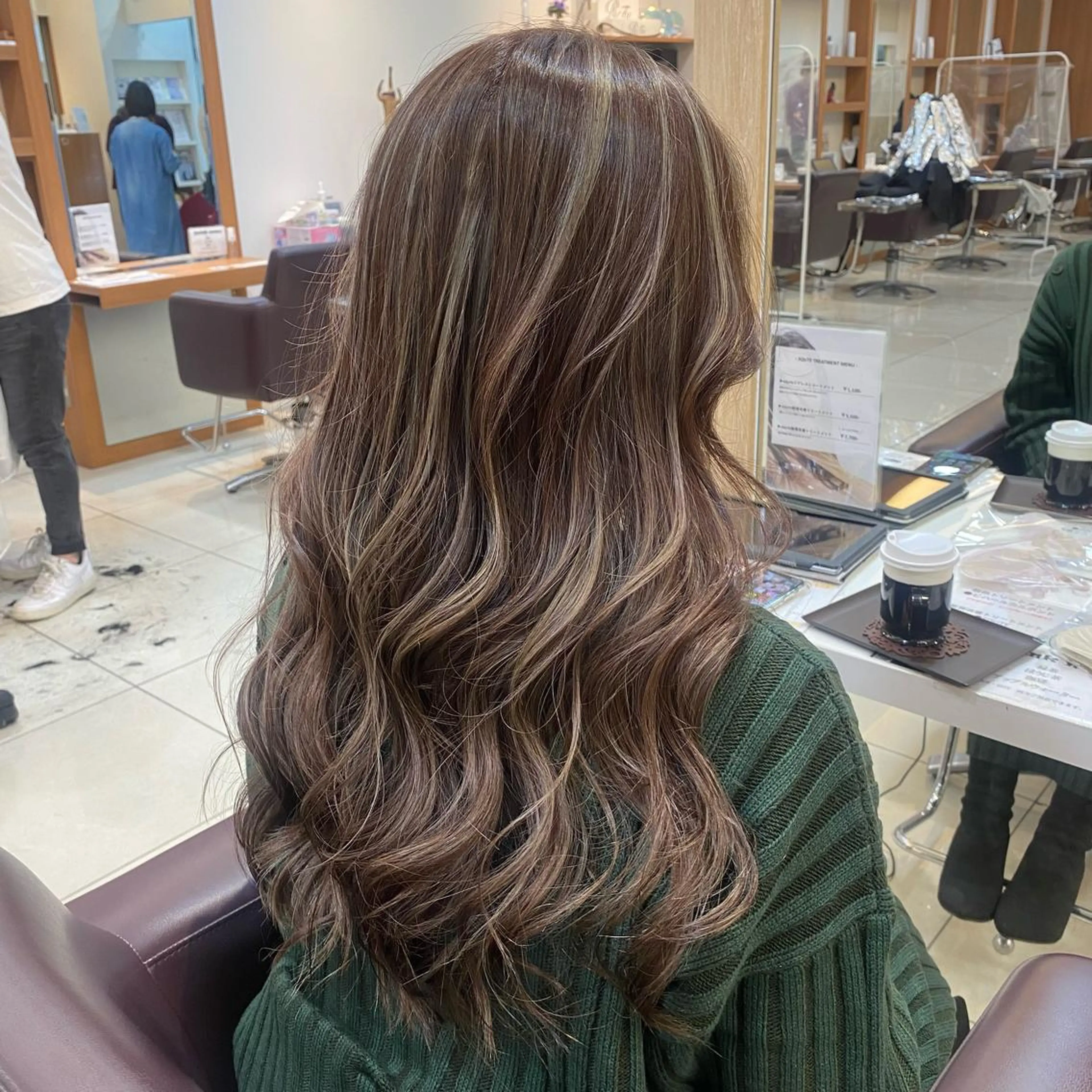 カラー ヘアカラー トリートメント 【カラー指名No 1✨】原田響のヘアスタイル