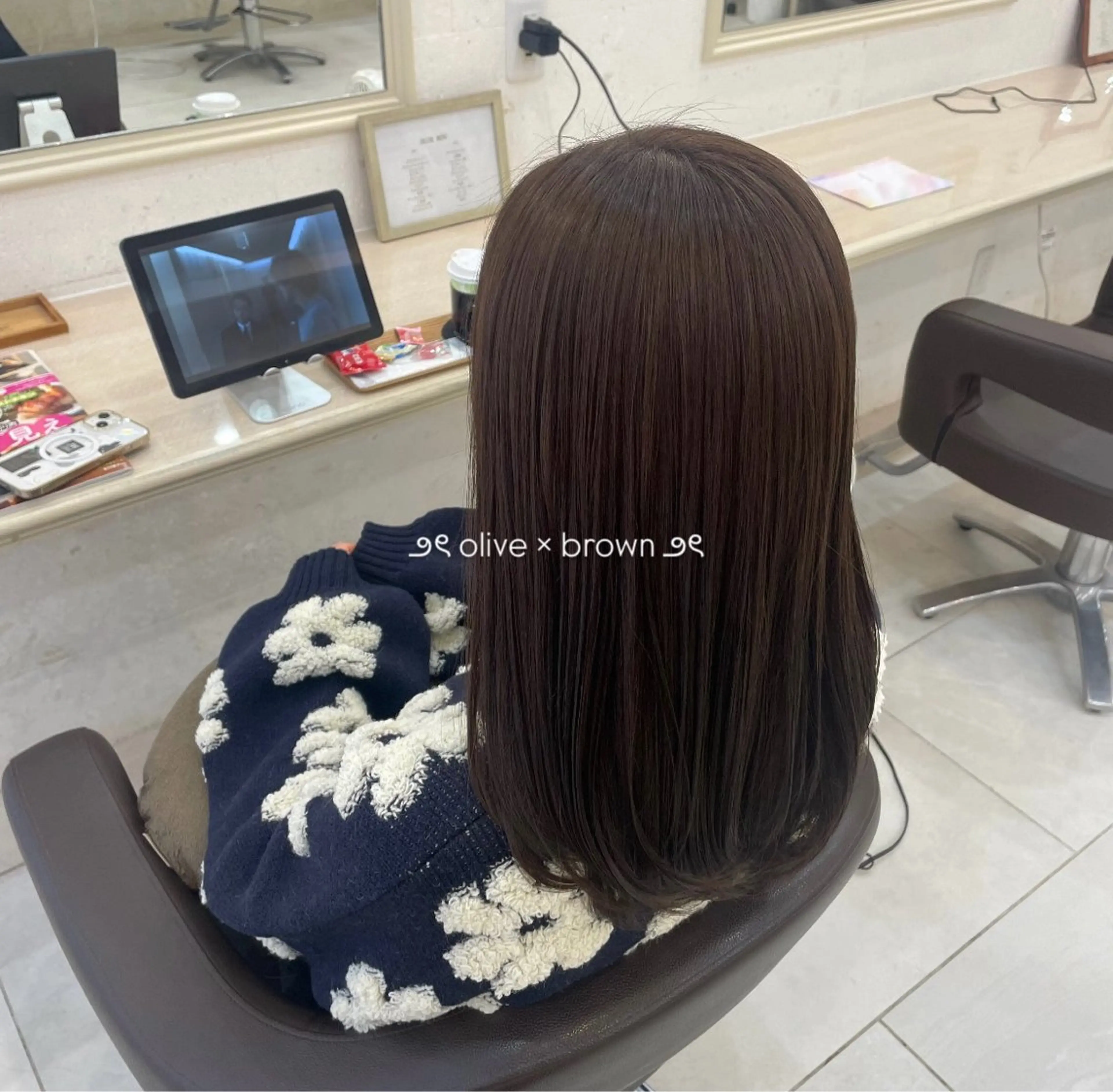 カラー 原田 雪花凜のヘアスタイル