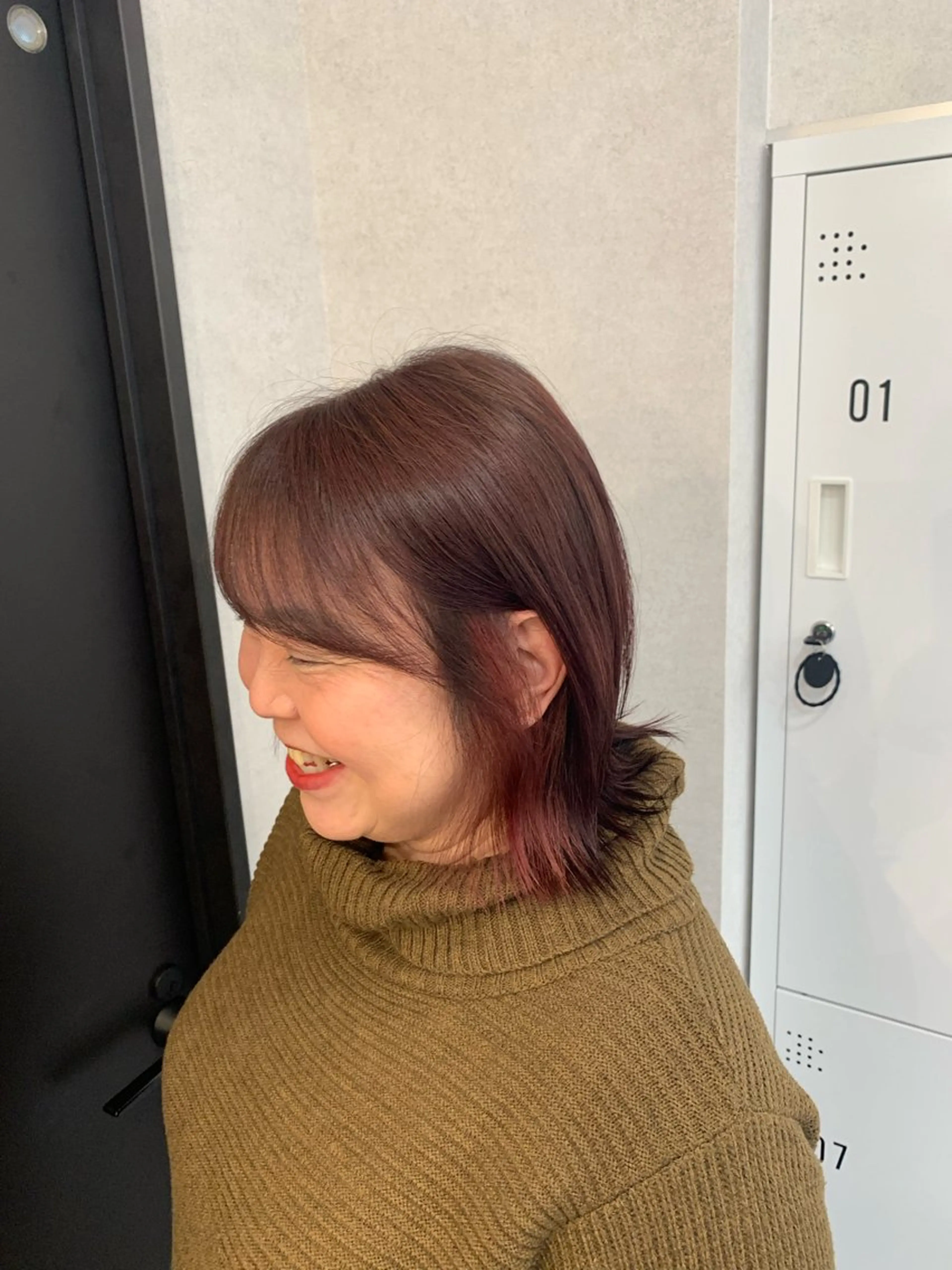 ミディアム カラー ブラウンカラー インナーカラー ピンクカラー ピンクブラウン YOHA HAIR GARDEN所属・臼井 真人のヘアスタイル