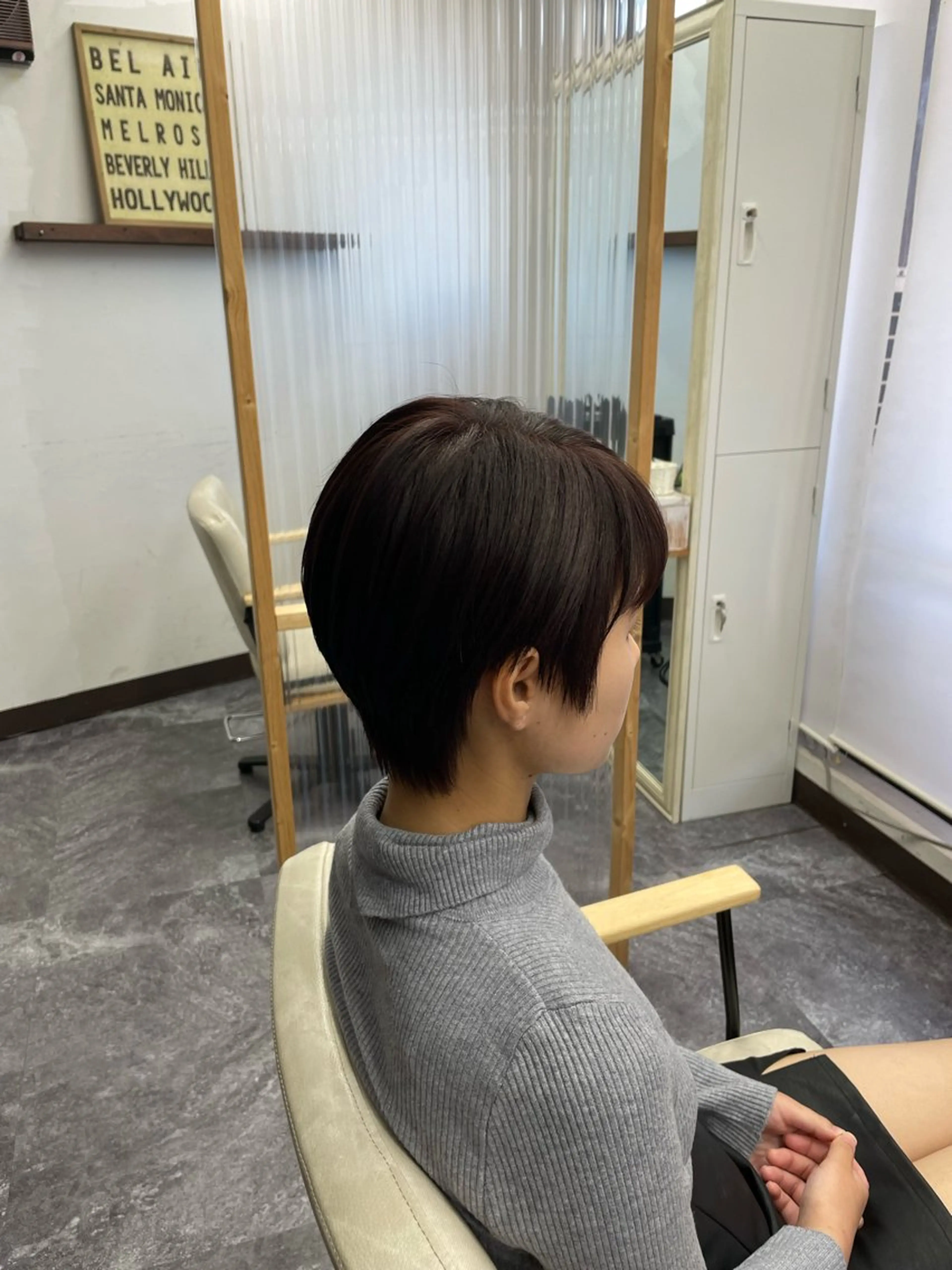 ショート ラベンダーブラウン カット ヘアカラー SFIDA みつえのヘアスタイル