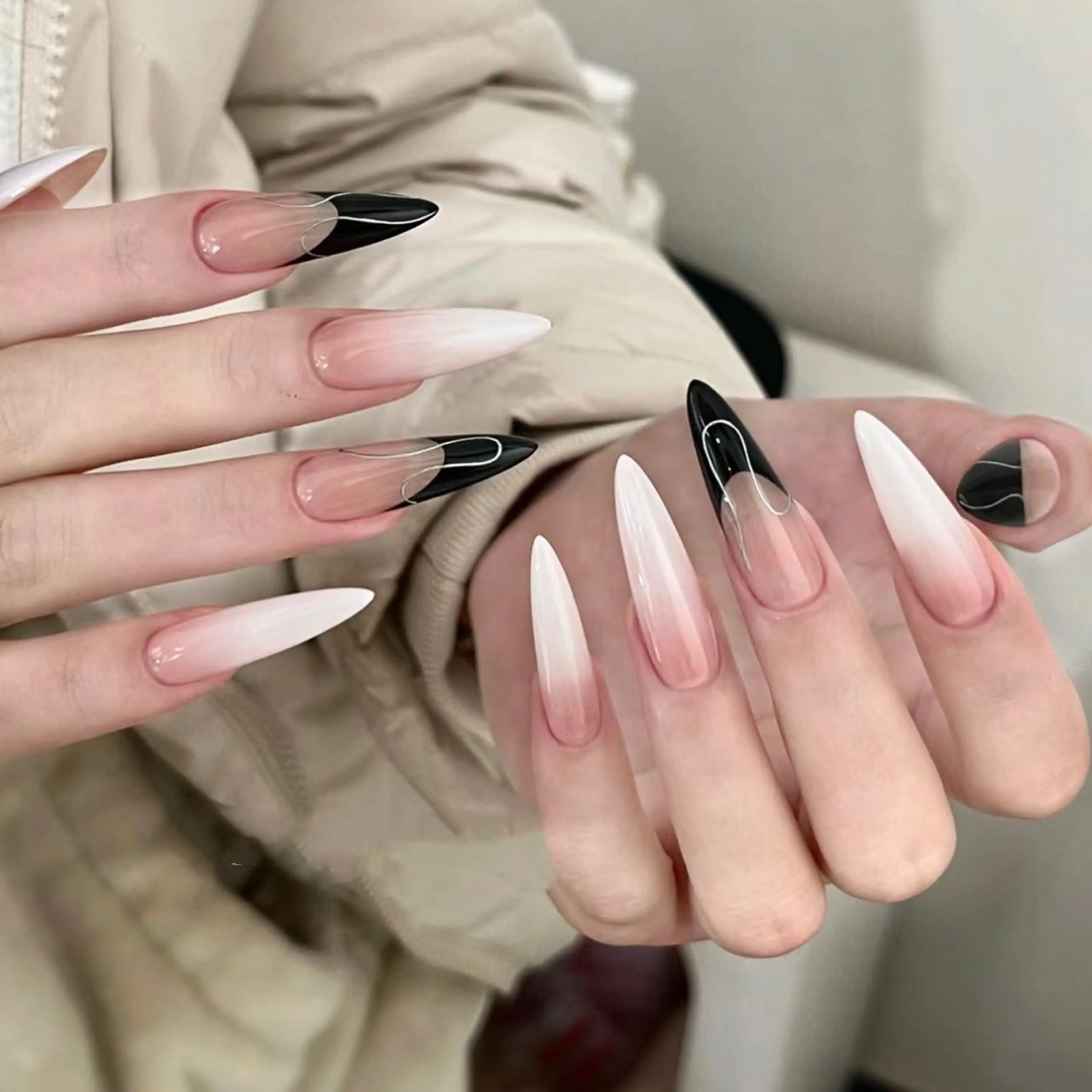 ロング めぐみのネイルサロン 惠のネイルデザイン