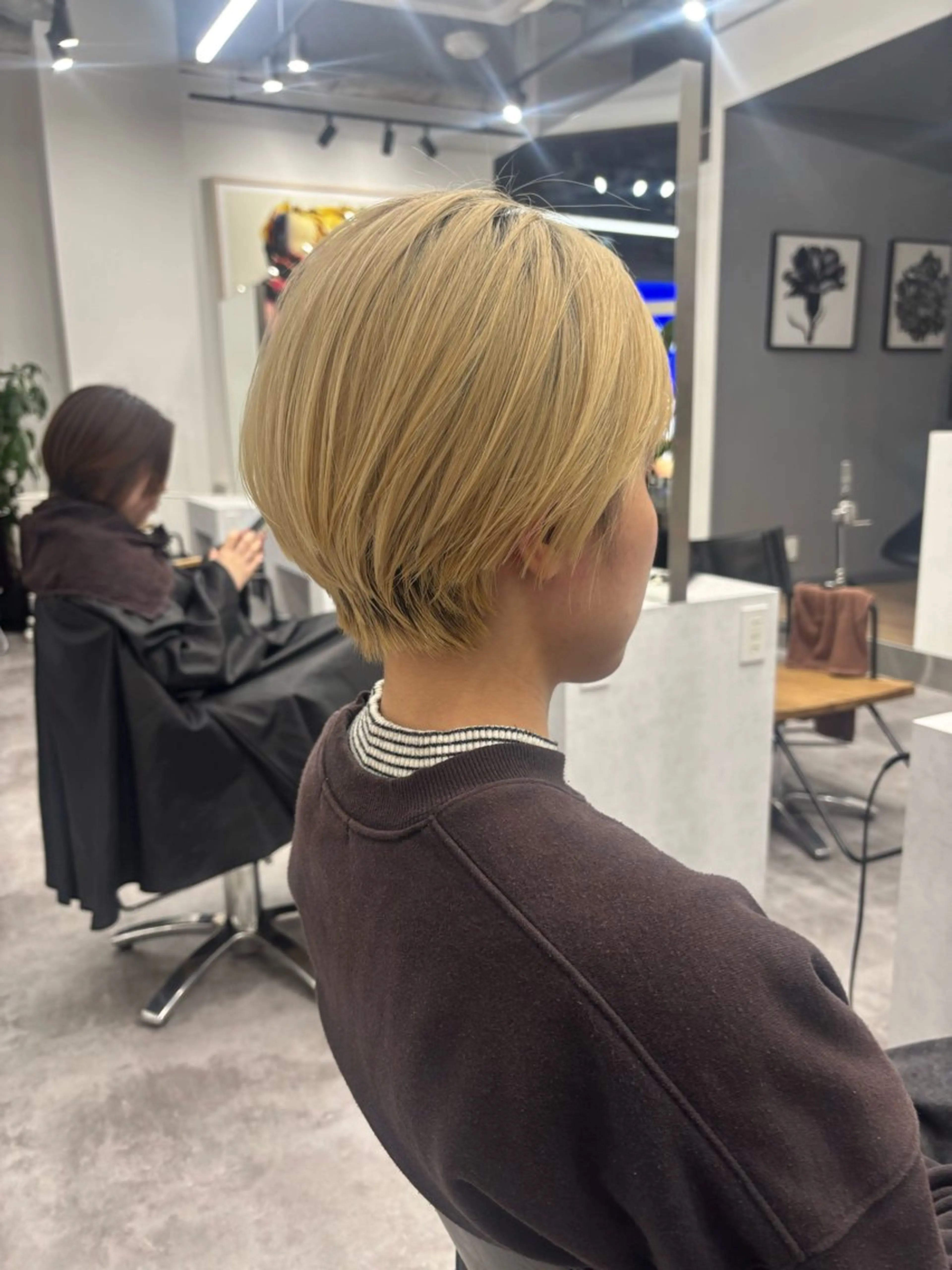 ショート カラー ヘアアレンジ マエダ アズミ🌱のヘアスタイル