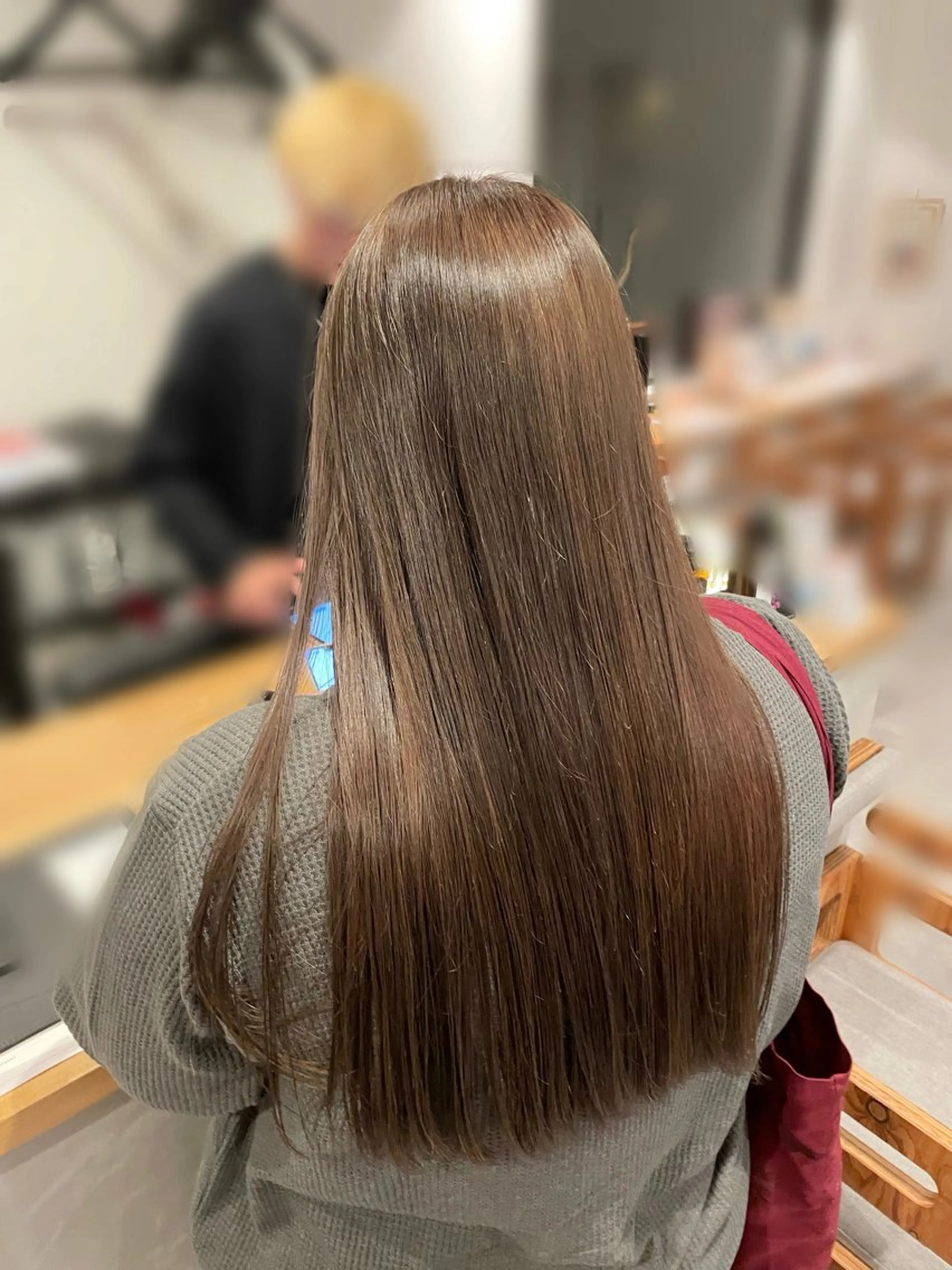 ロング カラー オリーブカラー ヘアカラー 武田 ひよりのヘアスタイル