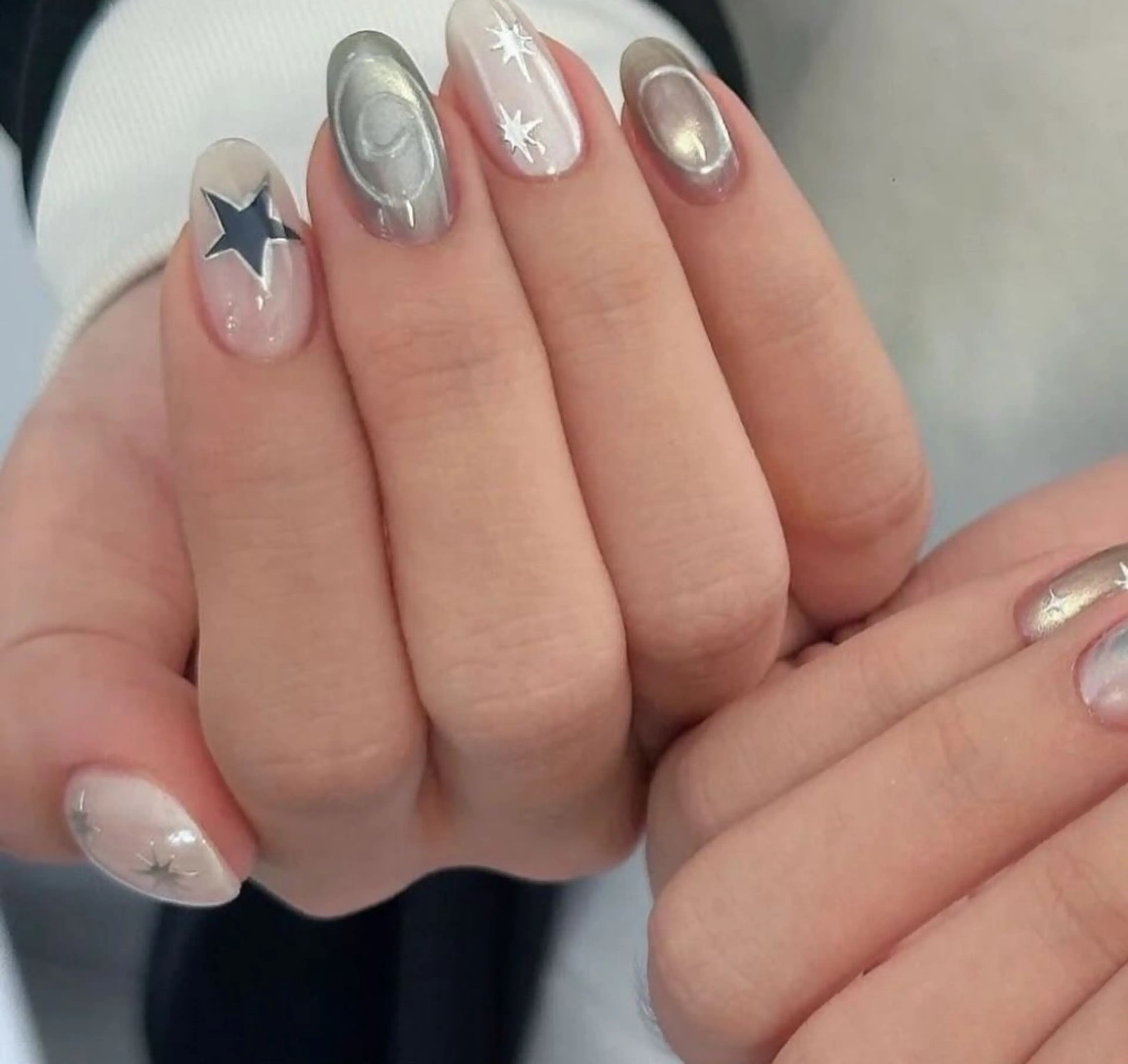ネイル アートネイル フラワーネイル フレンチネイル ジェルネイル グラデーション ハンドネイル Ryunail所属・ryunail shinokuboのネイルデザイン