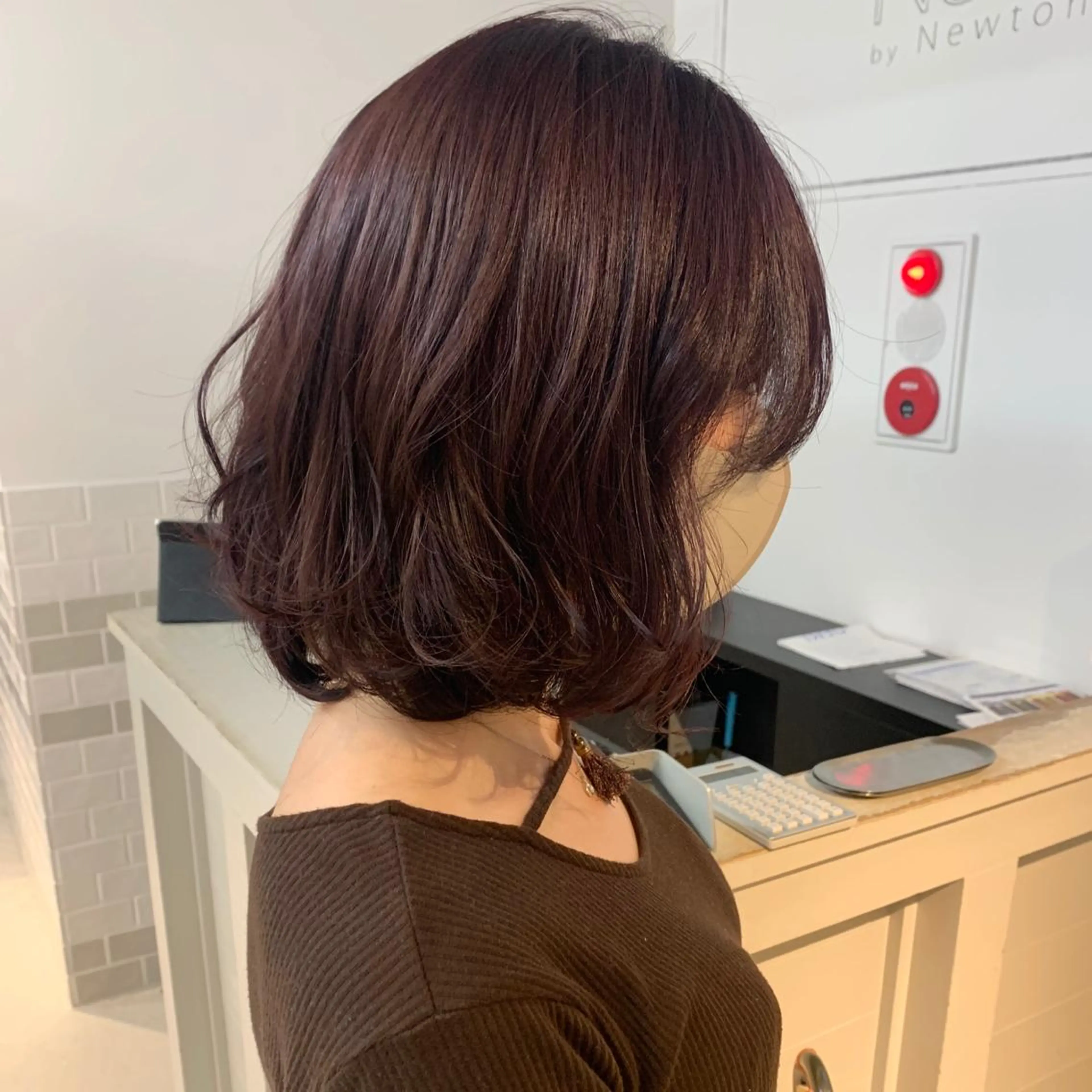 ミディアム カラー ハッシュカット/ハイ トーン/MANAMIのヘアスタイル