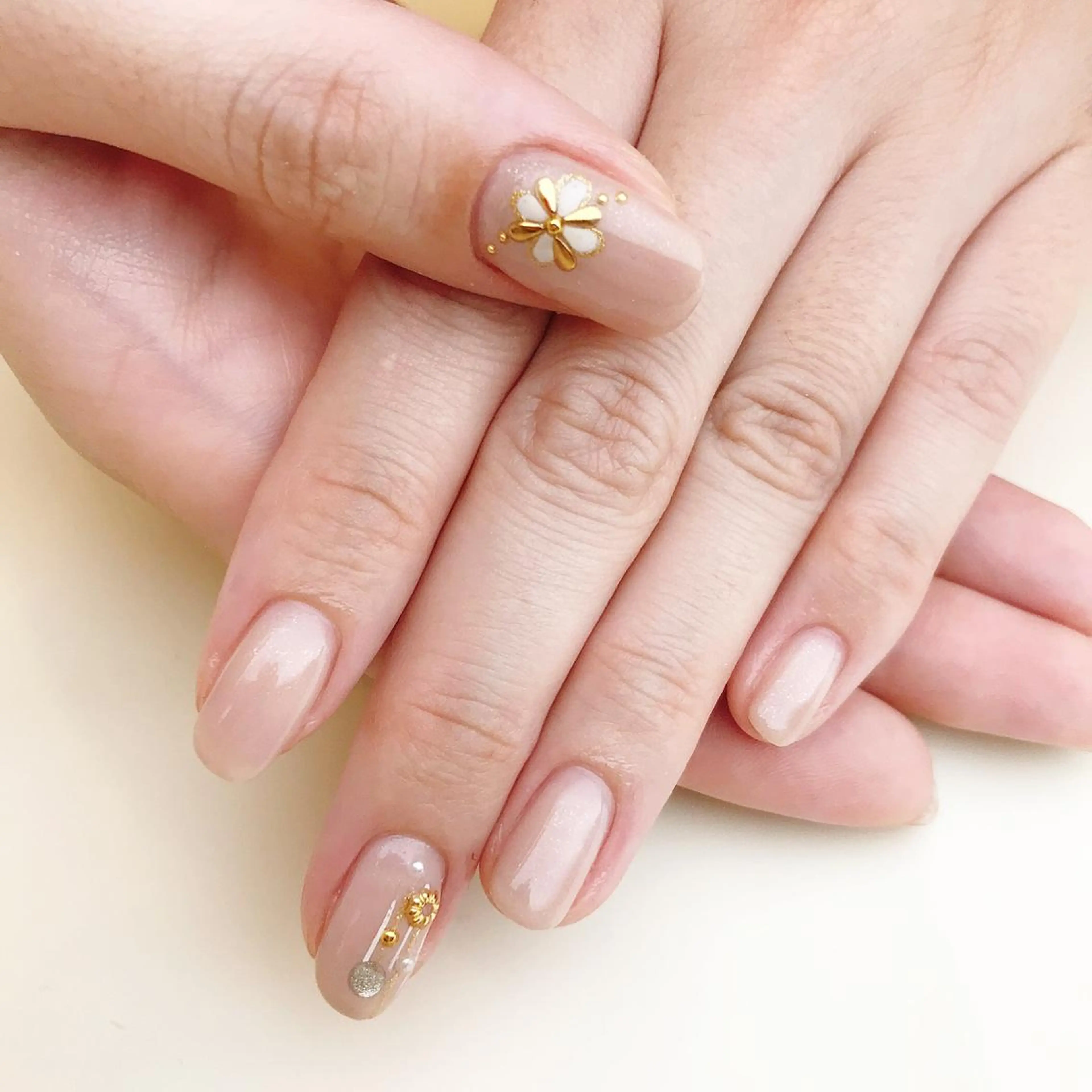 ネイル リセ有楽町店 ネイリストのネイルデザイン